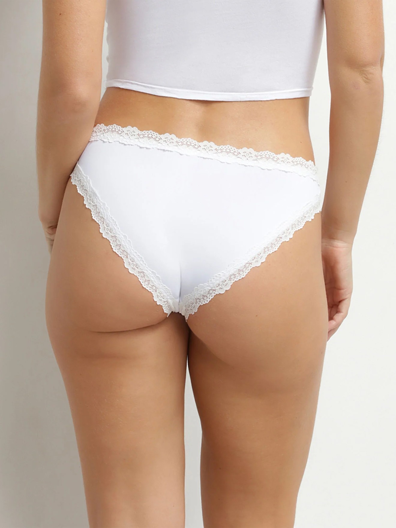 Cuecas em Microfibra e Renda