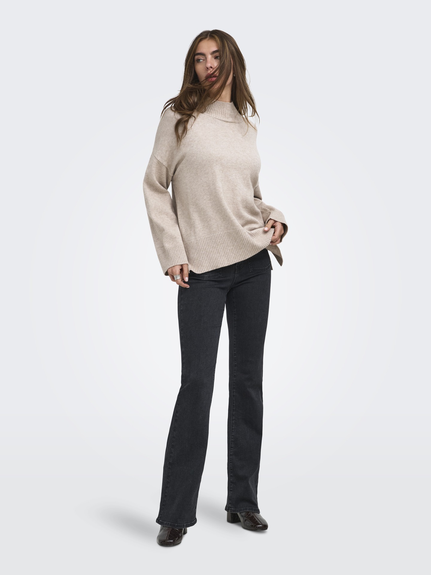 Camisola de Malha Regular Fit com Gola Alta