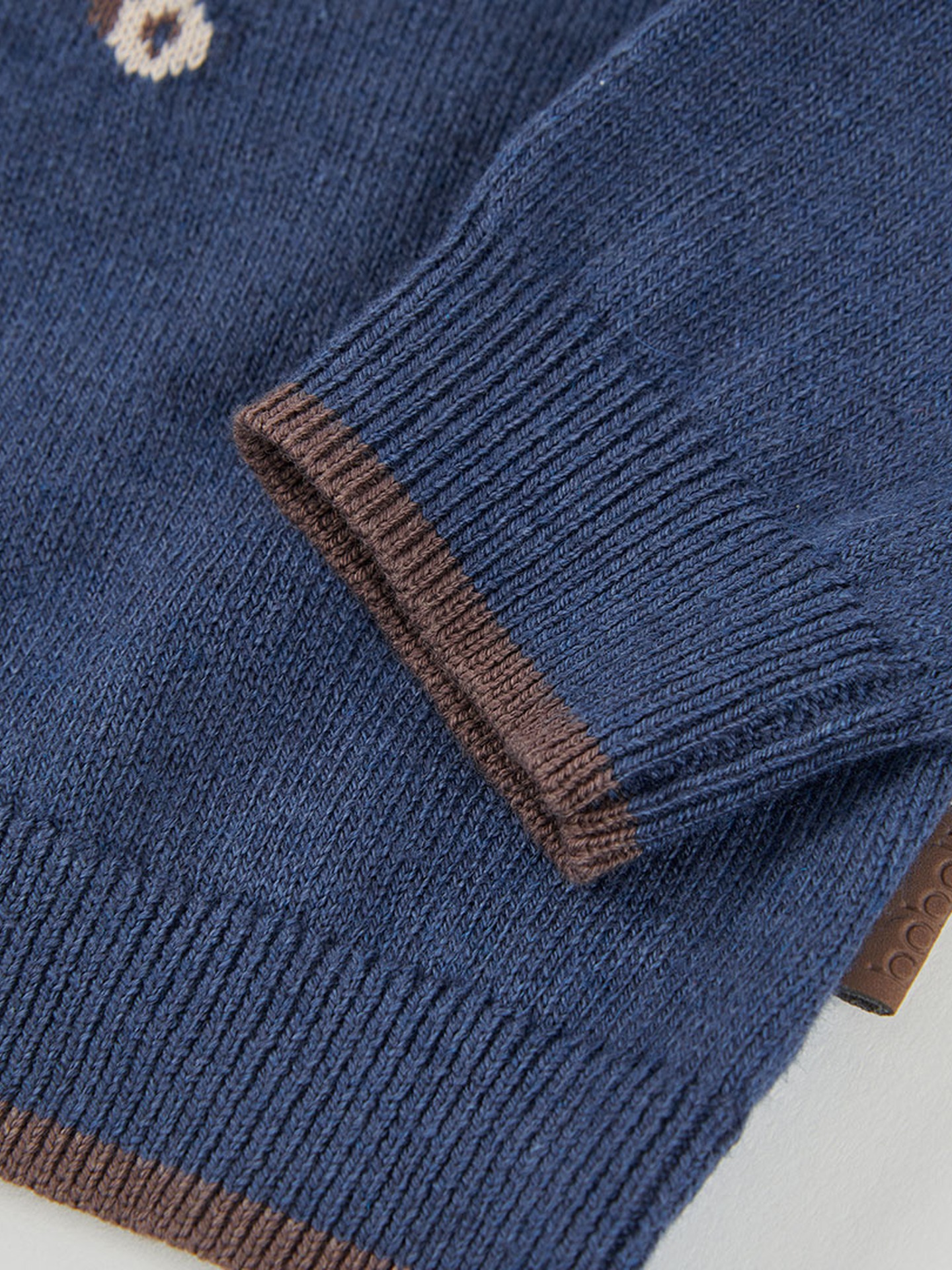 Camisola de Malha com Gola Redonda