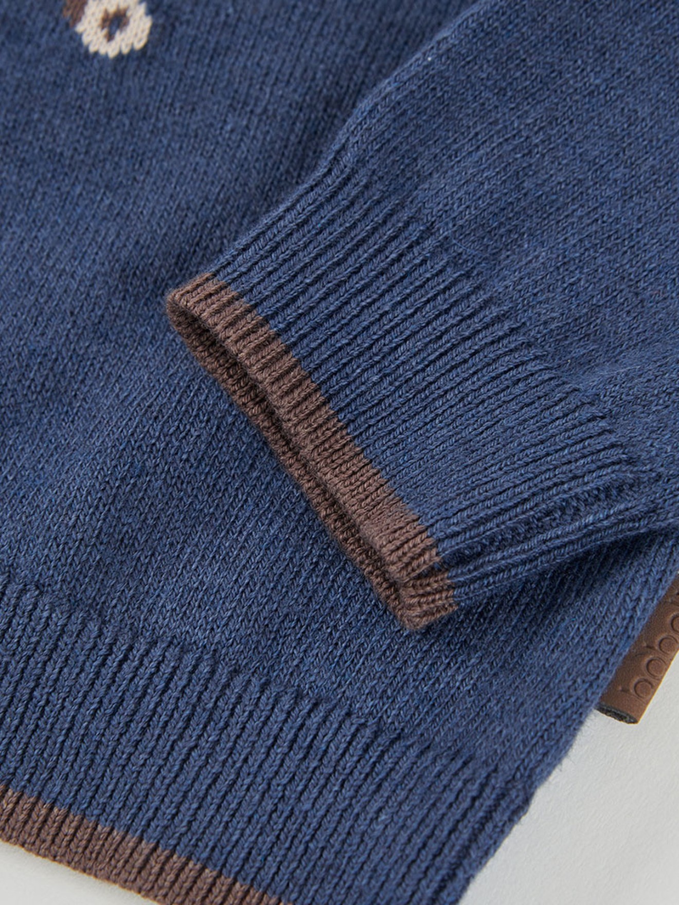 Camisola de Malha com Gola Redonda