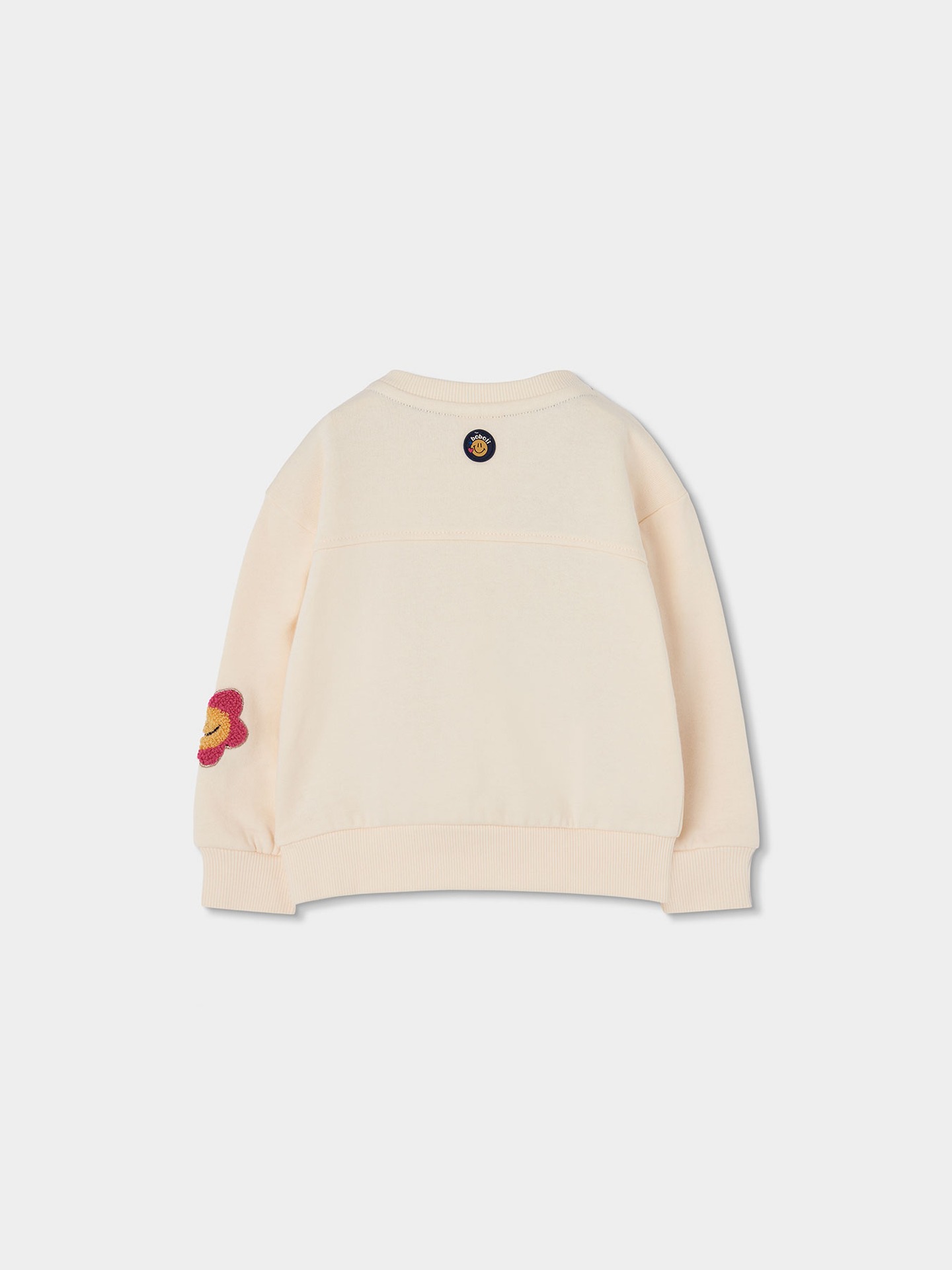 Sweatshirt com Aplicações