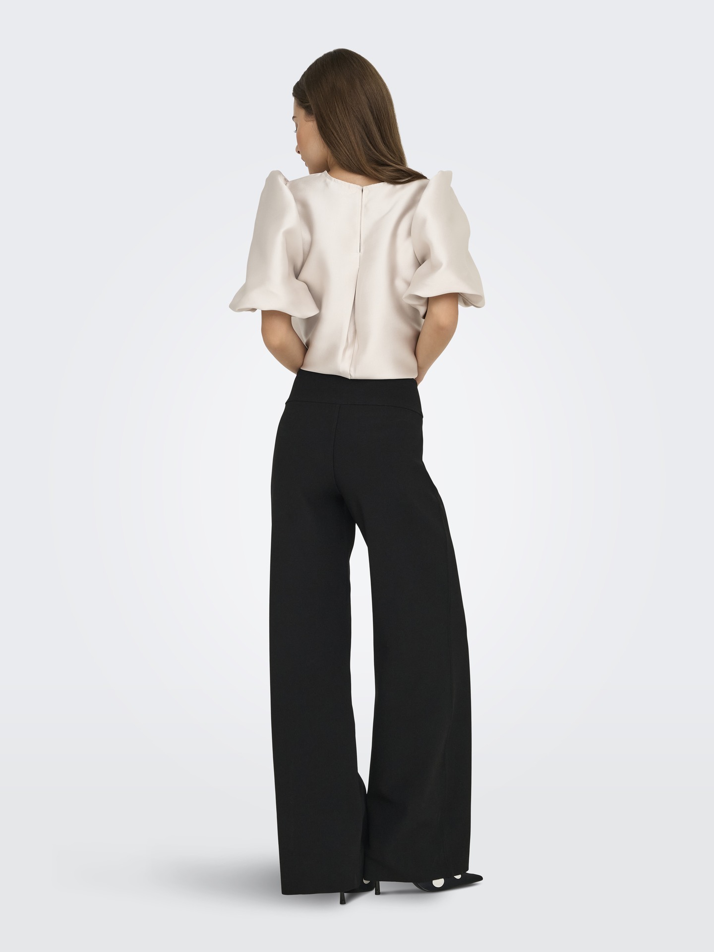 Calças Wide Leg com Cintura Subida