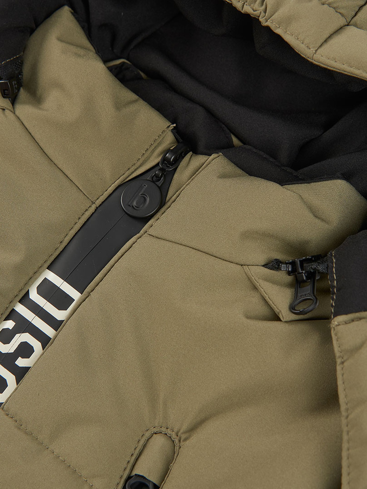 Parka Acolchoada com Capuz