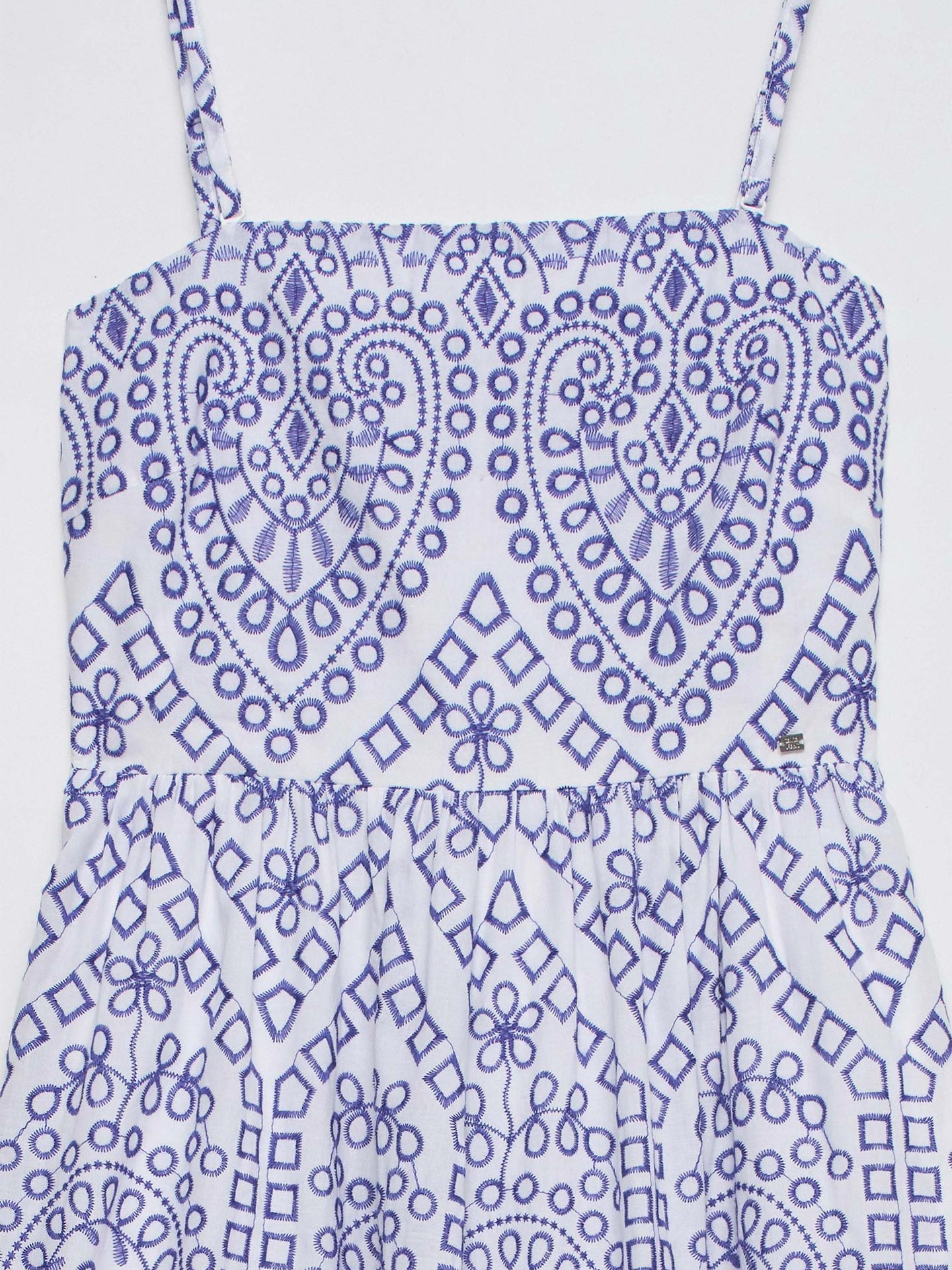 Vestido Midi com Bordados
