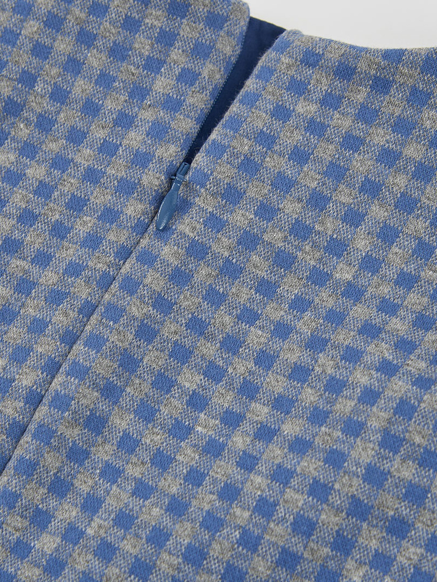 Vestido sem Mangas com Padrão aos Quadrados