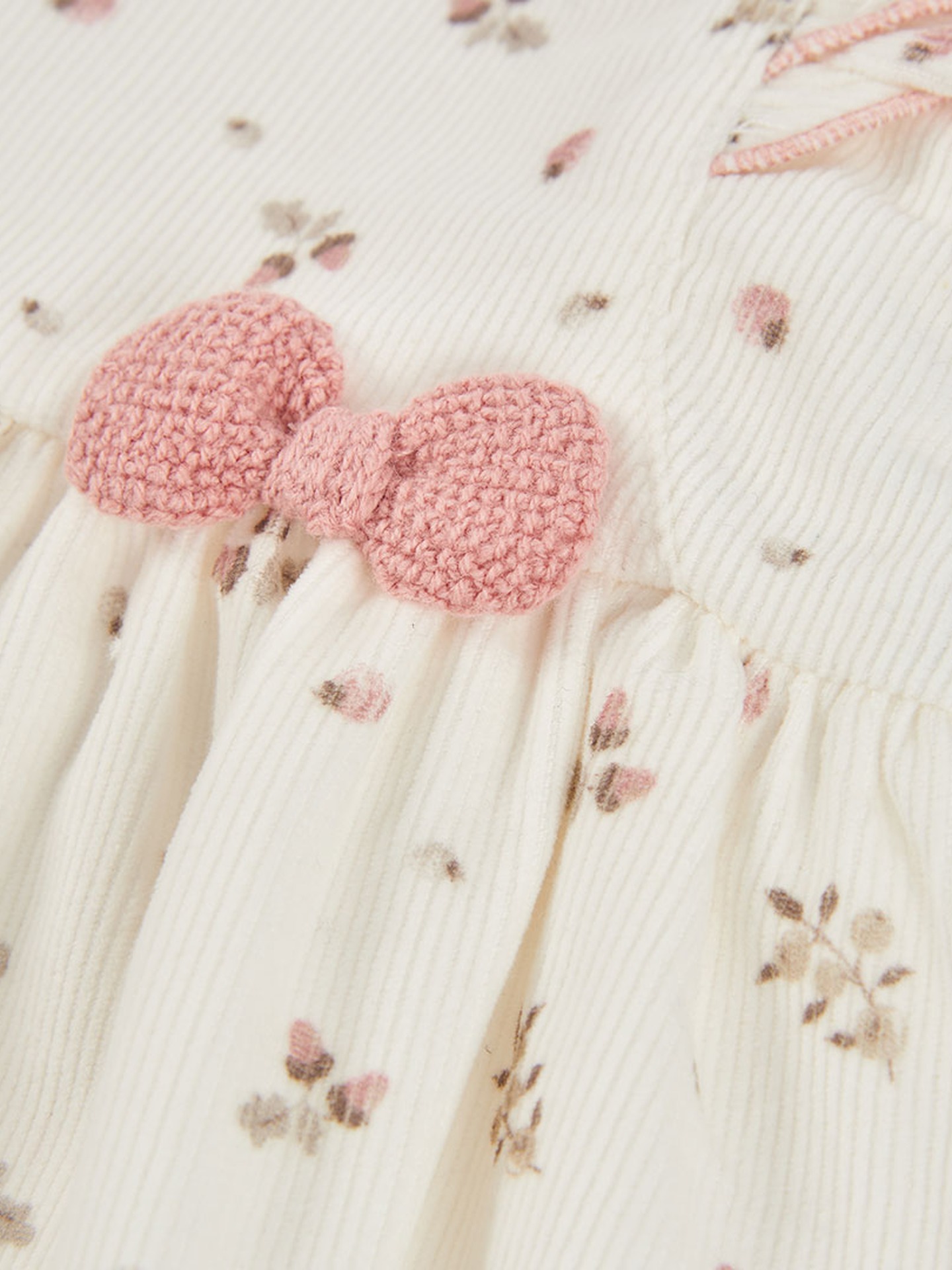 Vestido de Bebé com Padrão Floral