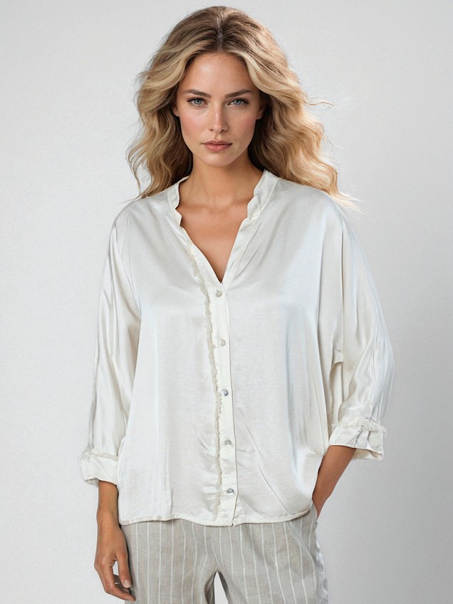 Camisa Fluida com Decote em V