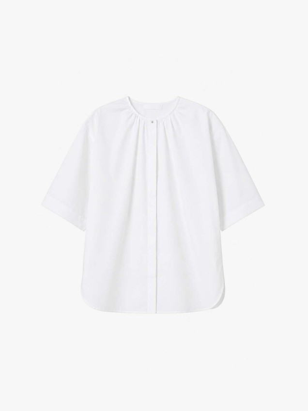 Camisa com Decote Redondo