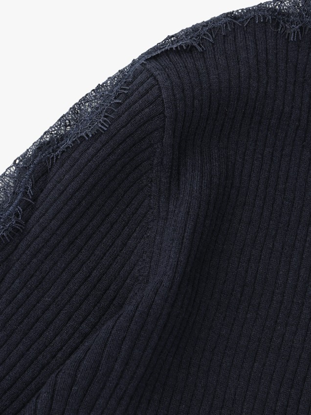 Camisola de Malha com Renda