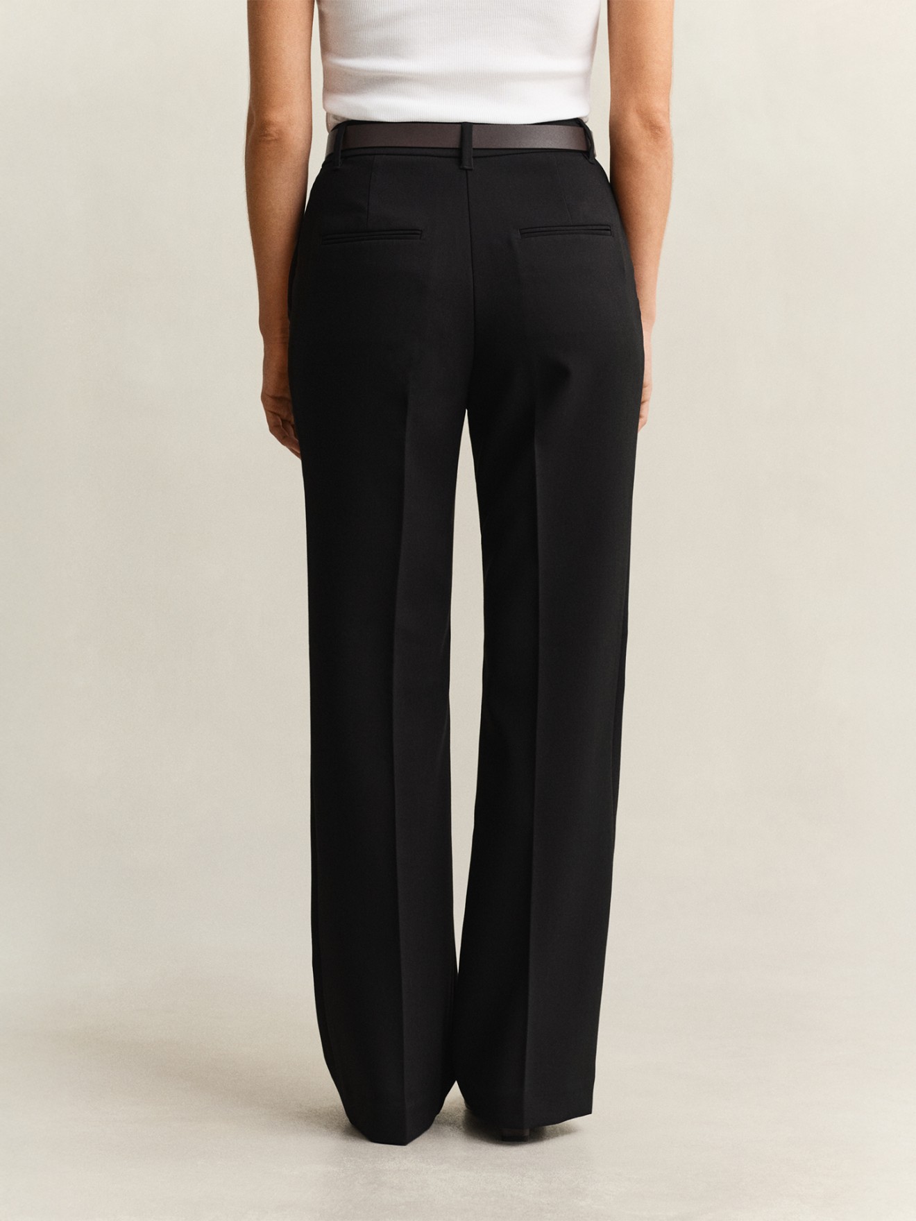 Cal�as Slim Fit com Perna Flared
