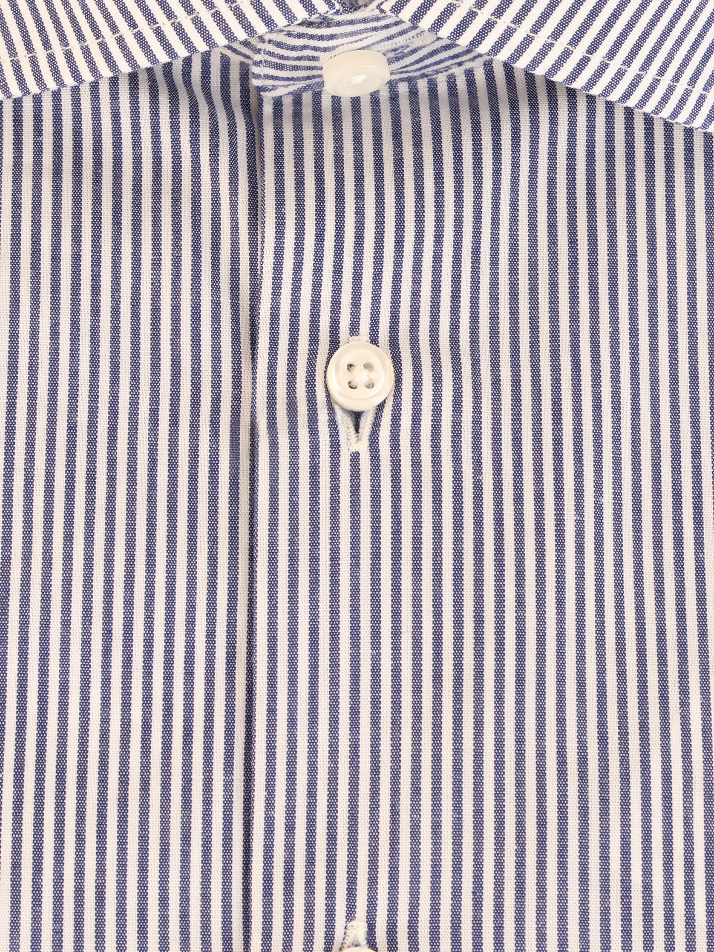 Camisa de Manga Curta às Riscas