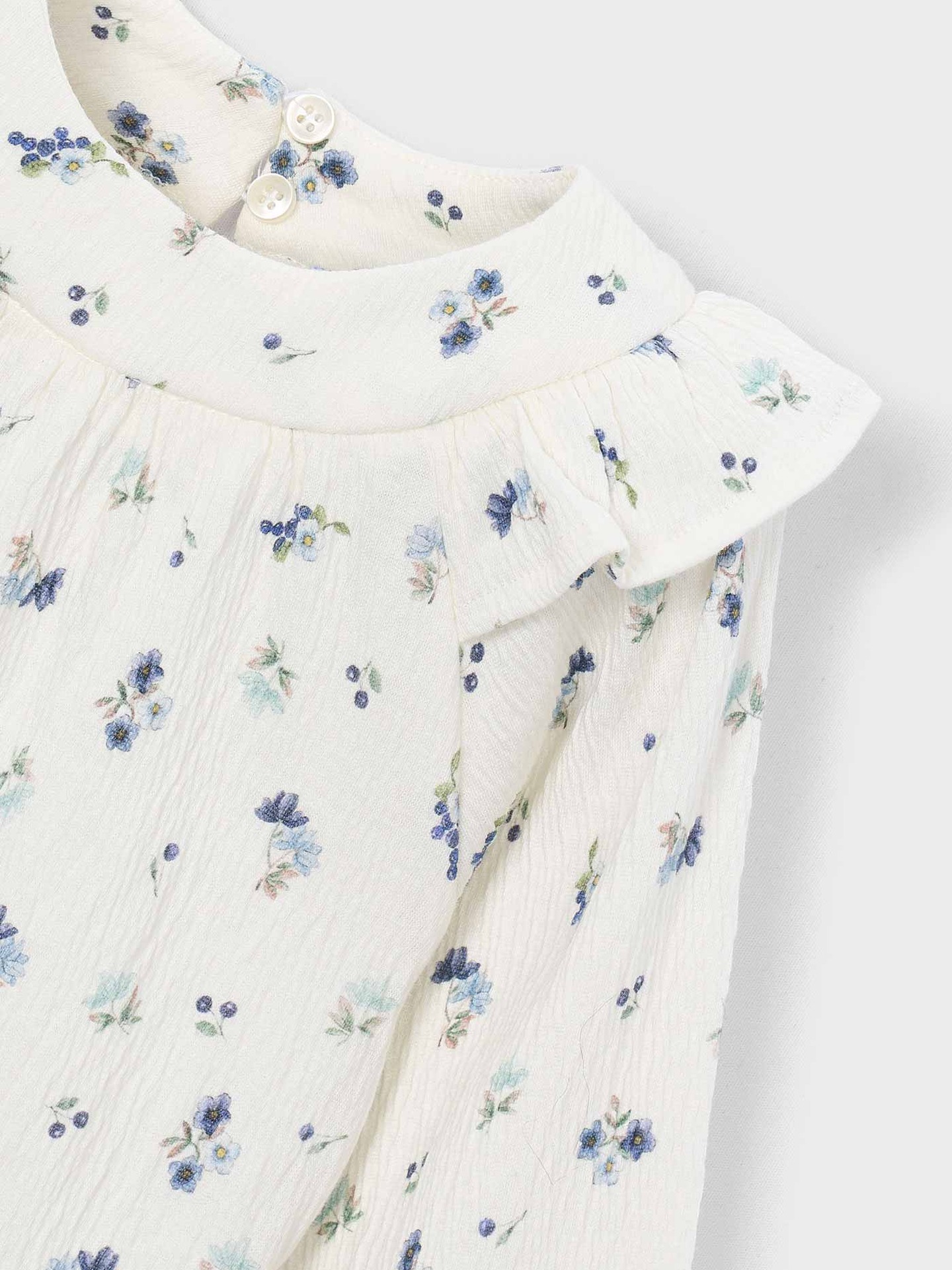 Top com Padrão Floral e Folhos