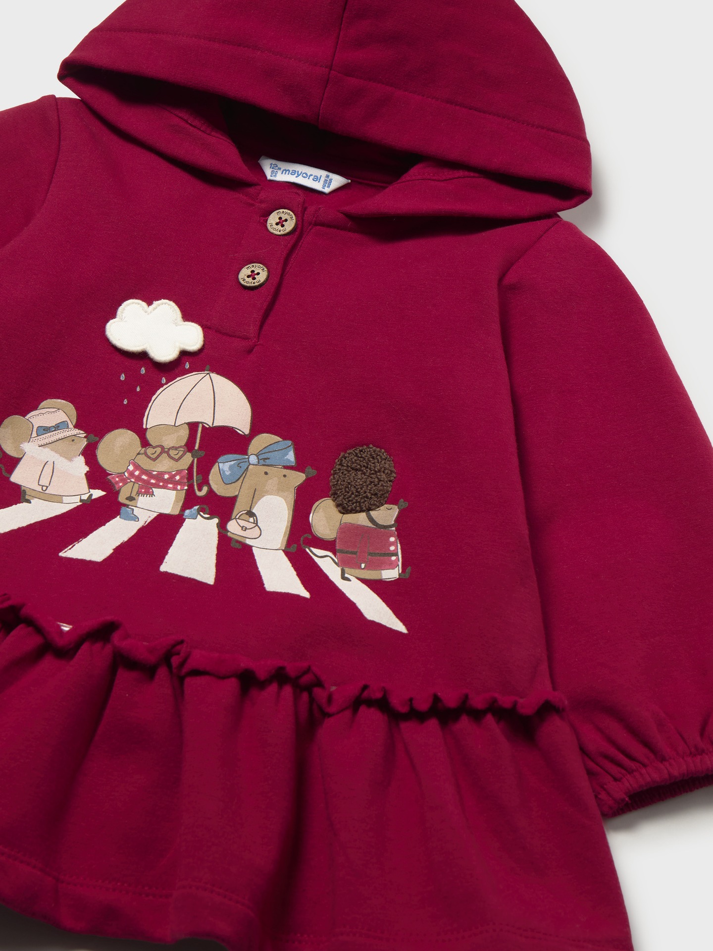Vestido com Capuz e Folho
