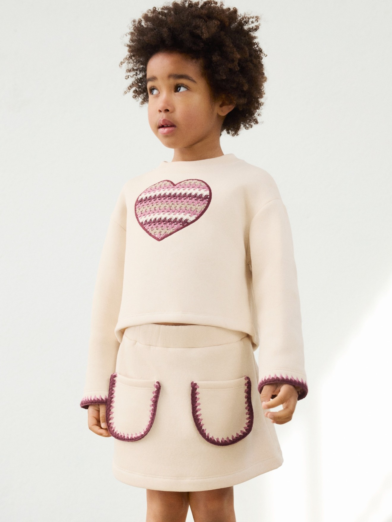 Conjunto de Camisola e Saia