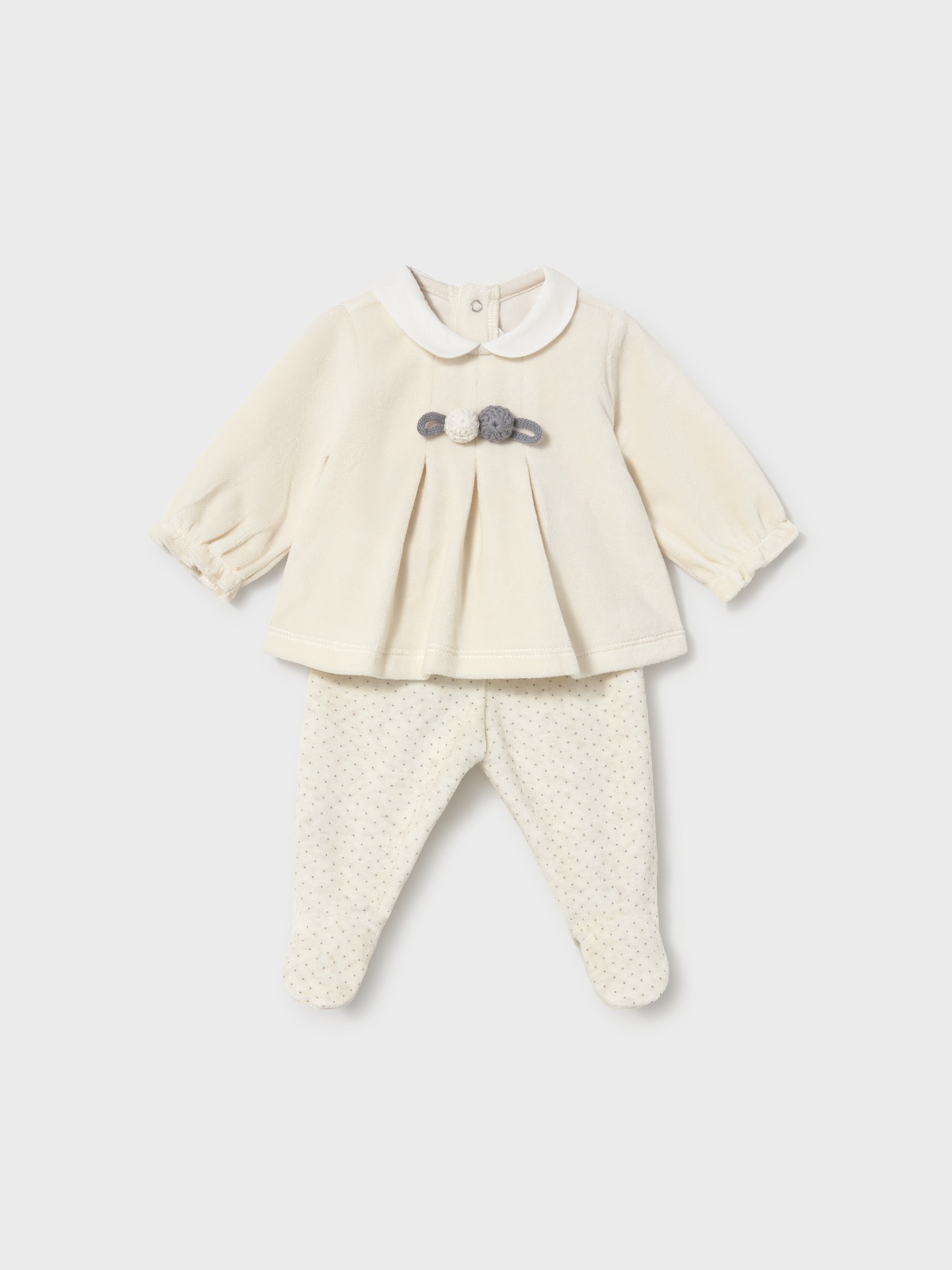Conjunto de Camisola e Calças