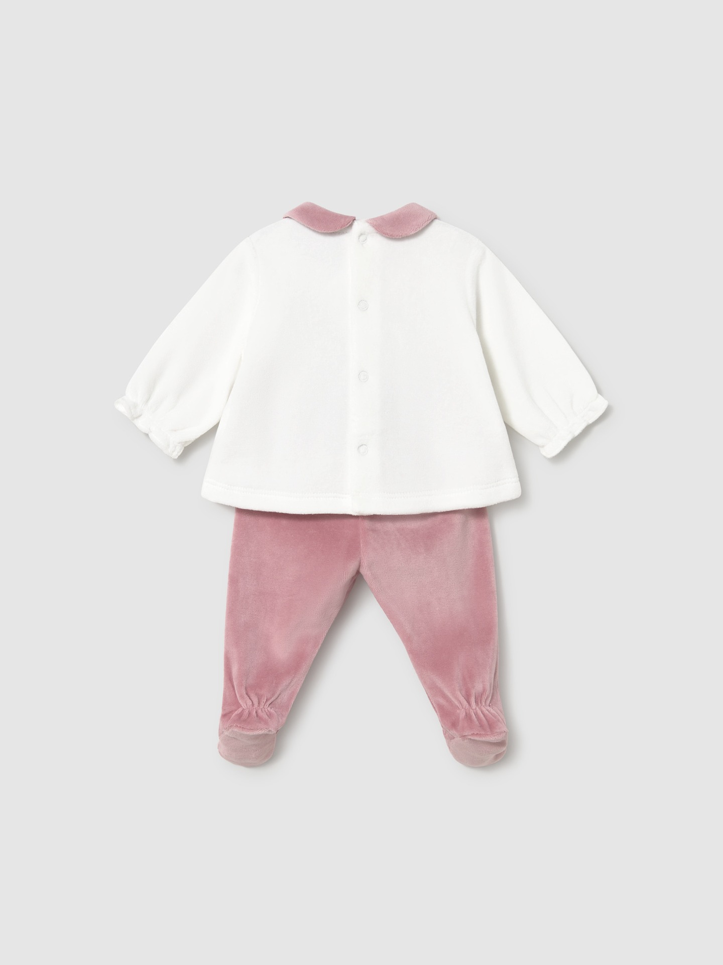 Conjunto de Camisola e Calças