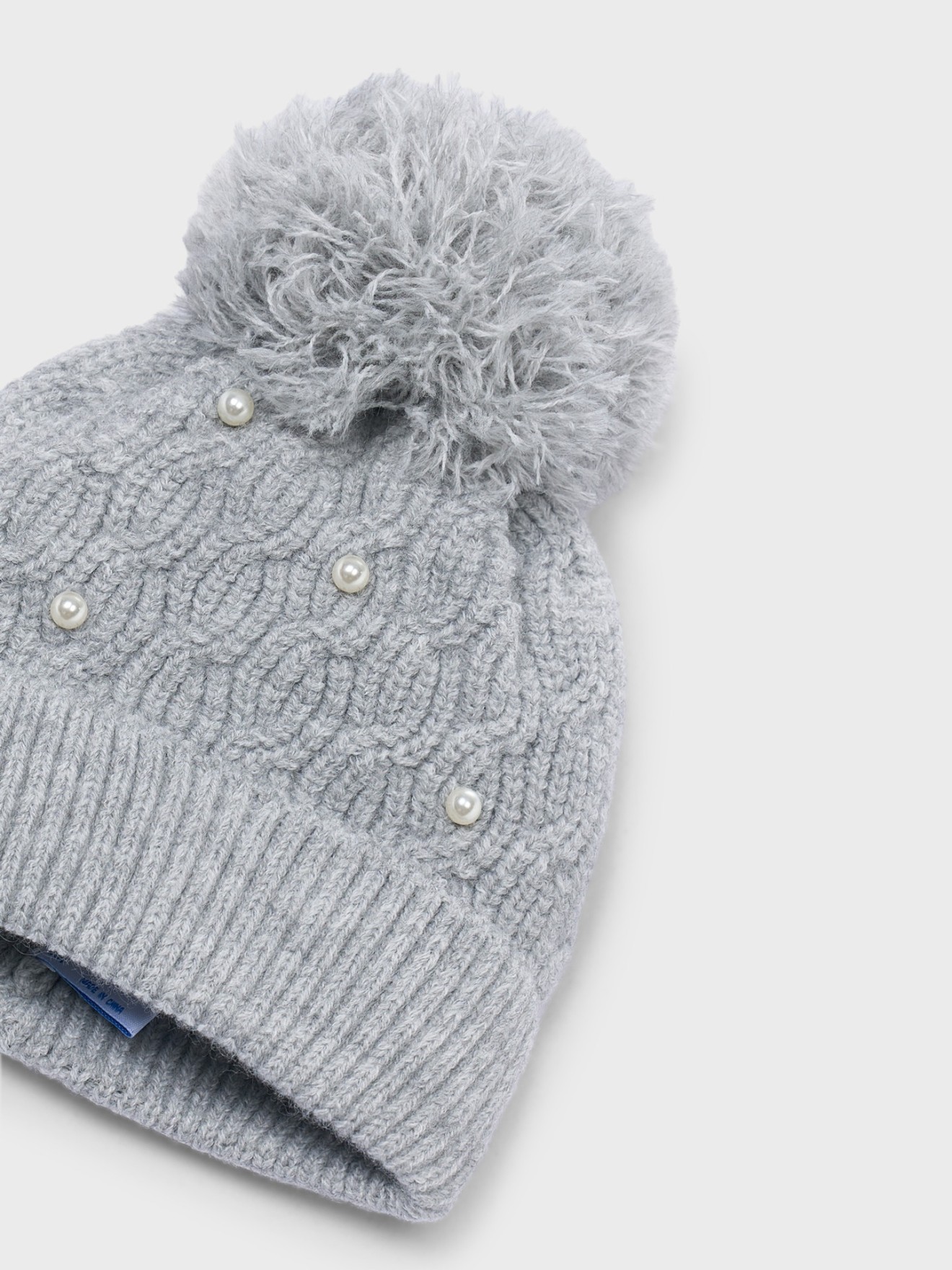 Gorro de Malha com Pérolas