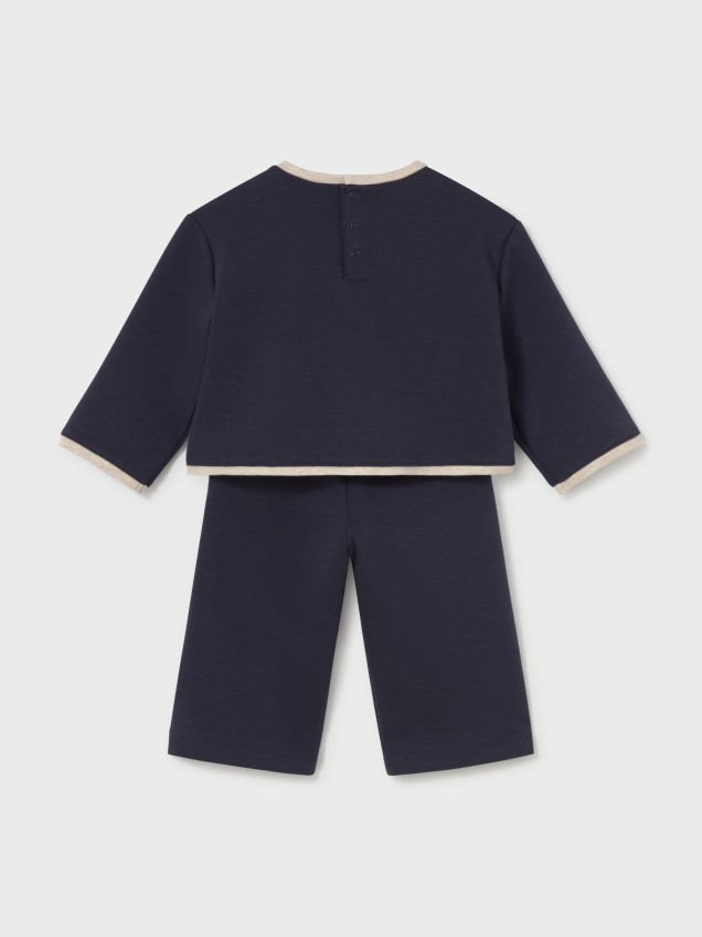 Conjunto de Camisola e Calças