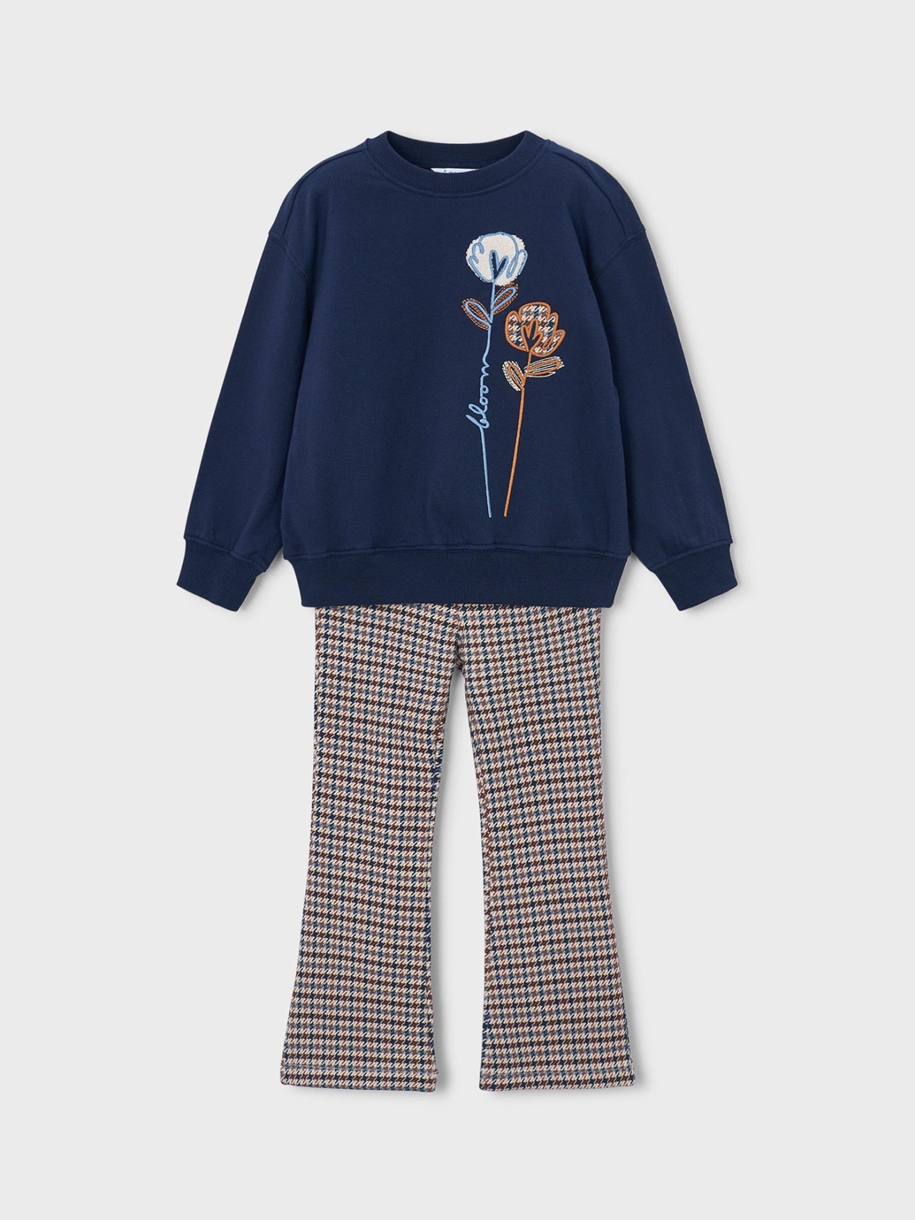 Conjunto com Camisola e Leggings