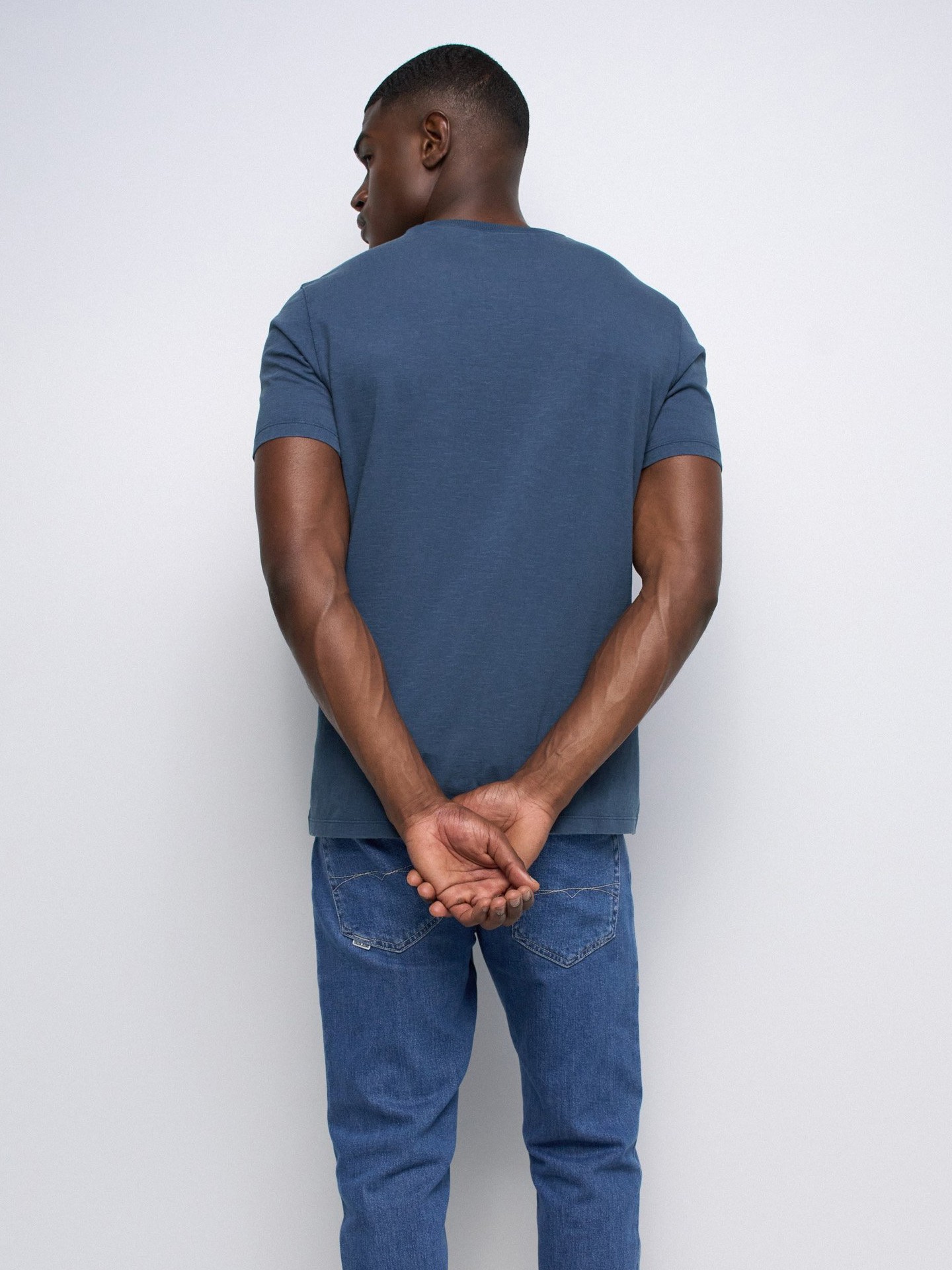T-shirt Slim Fit com Logótipo