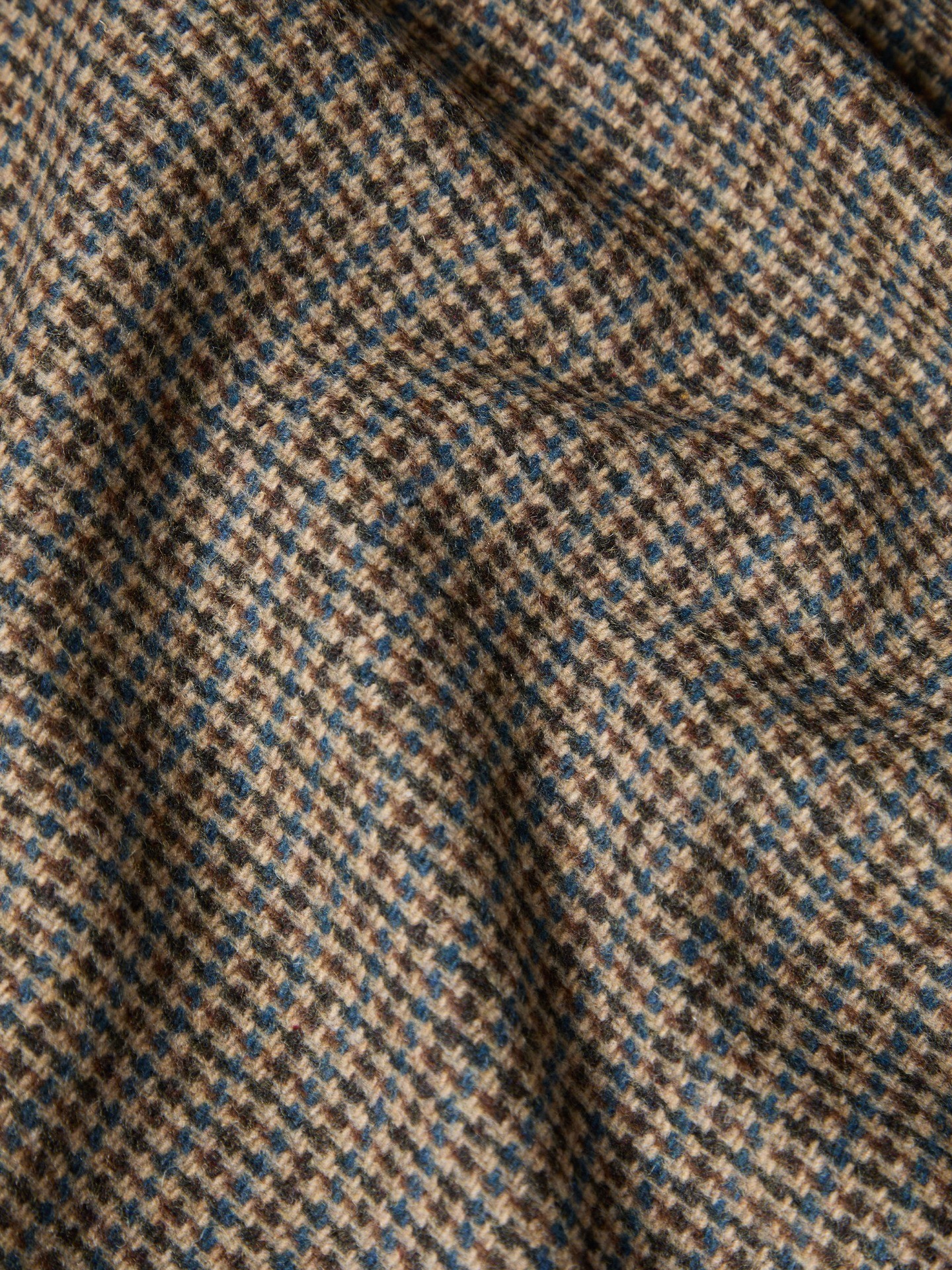 Poncho de Malha com Padrão Xadrez