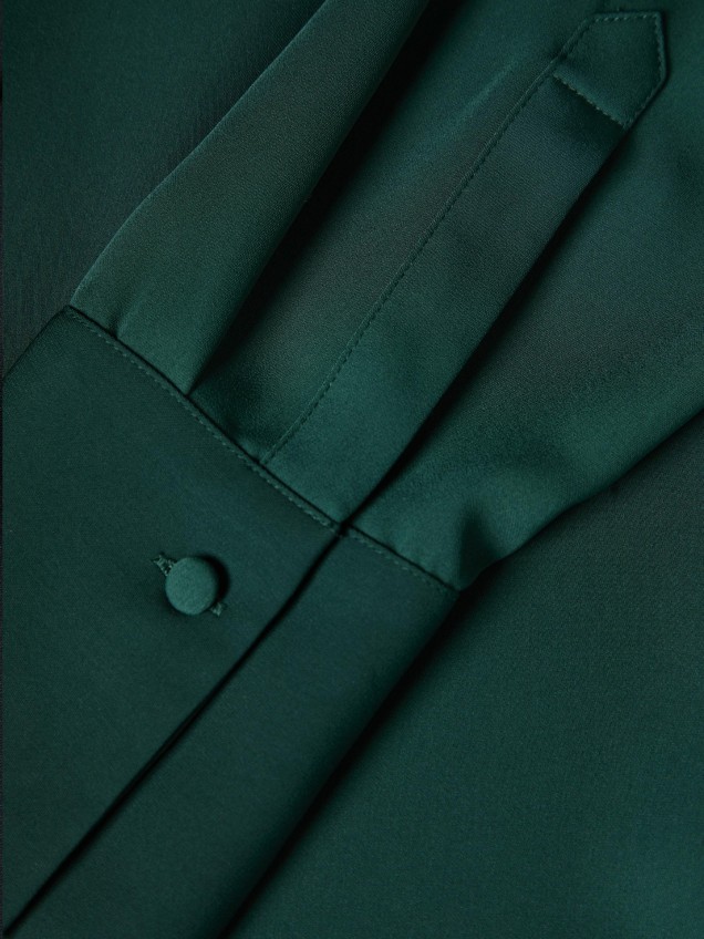 Blusa Fluida com Laçada