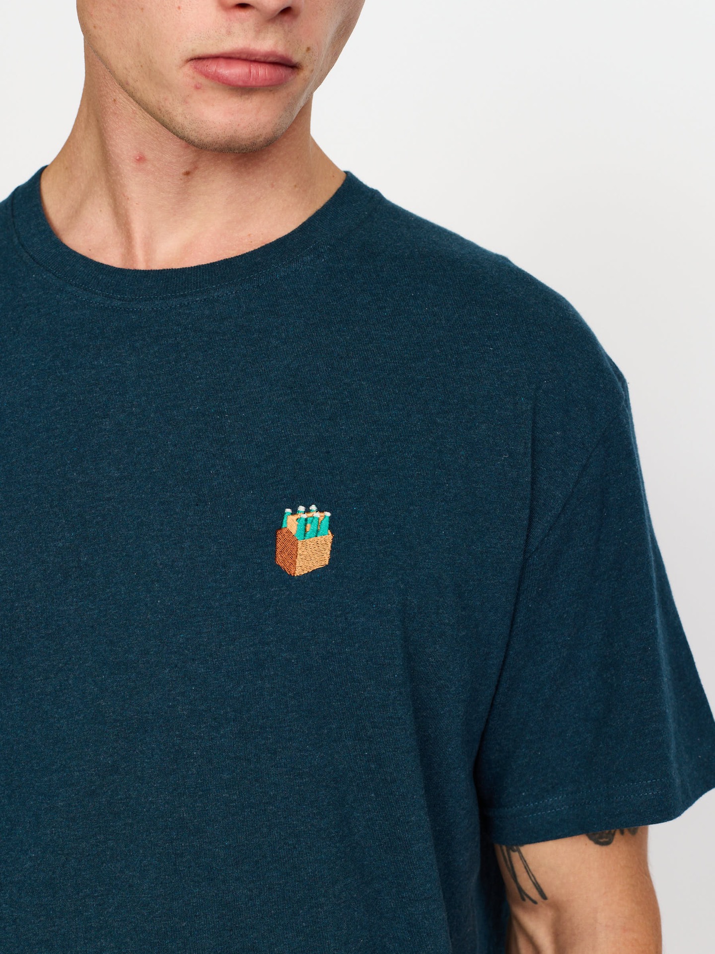 T-shirt Six