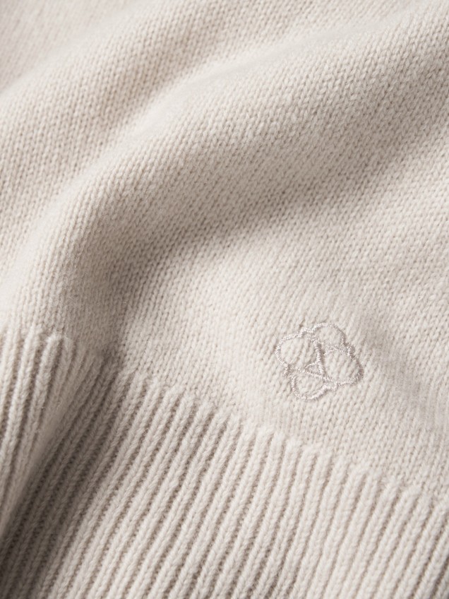 Camisola de Malha em Lã com Decote em V