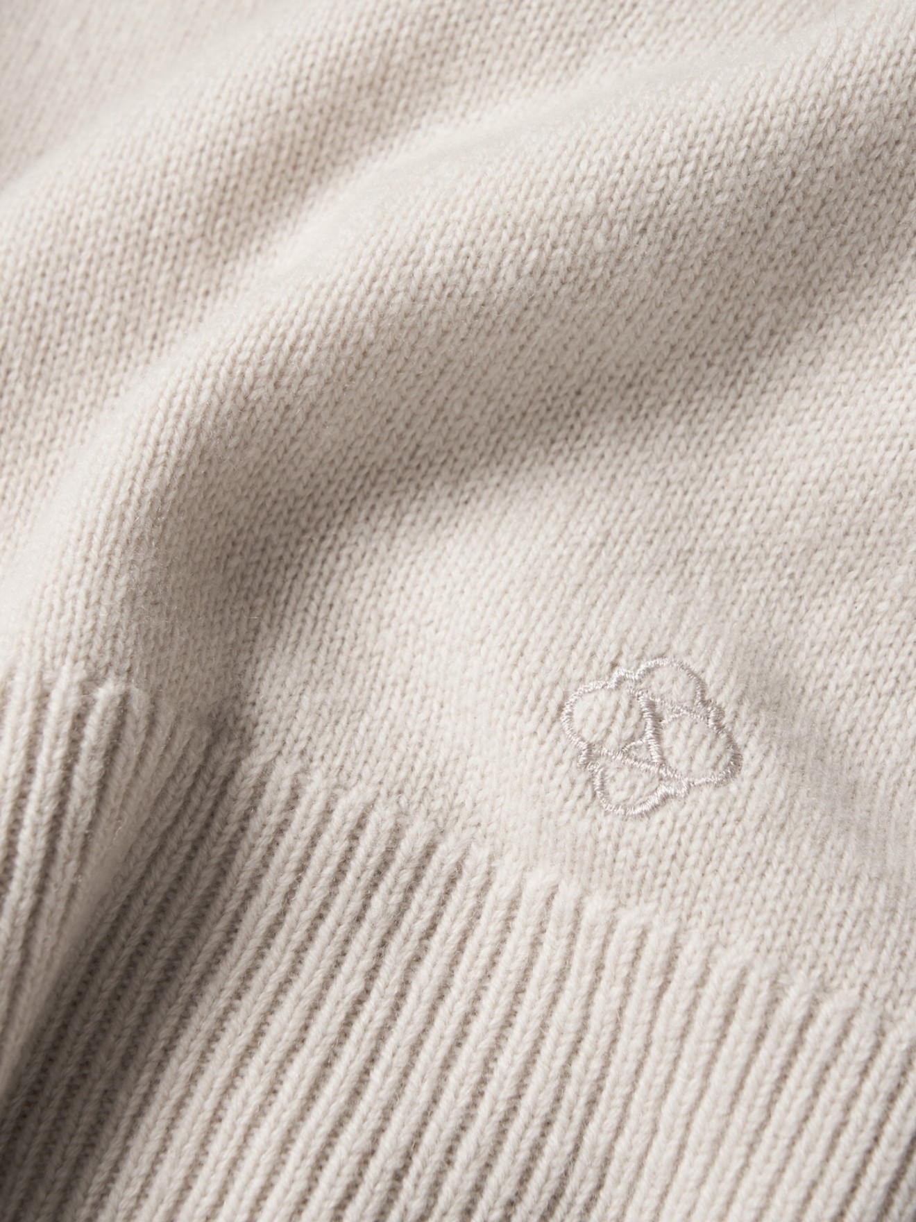 Camisola de Malha em L� com Decote em V