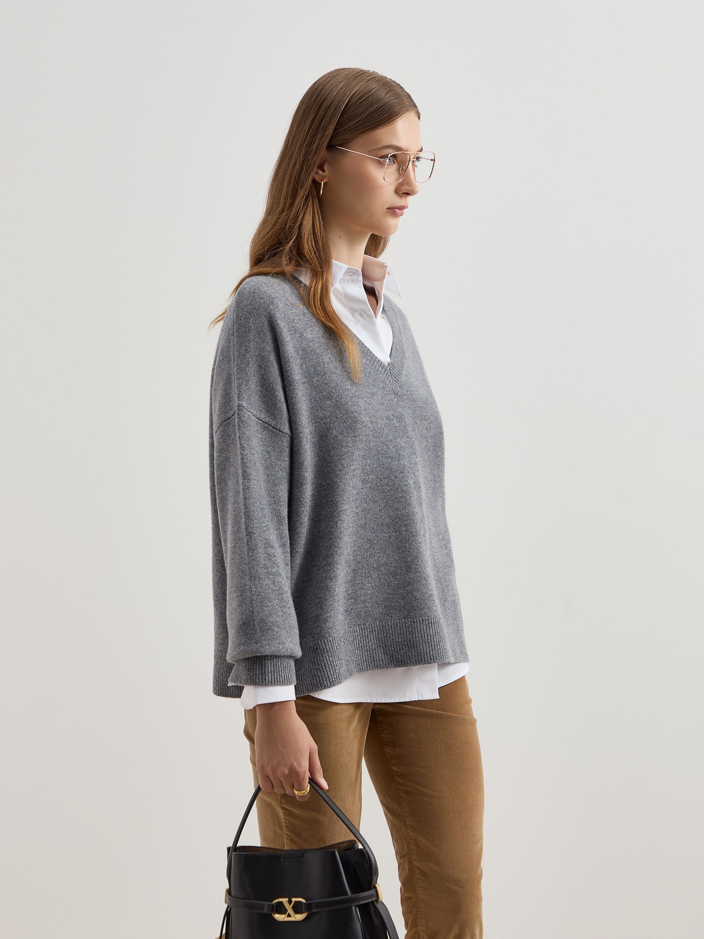 Camisola de Malha em Lã com Decote em V