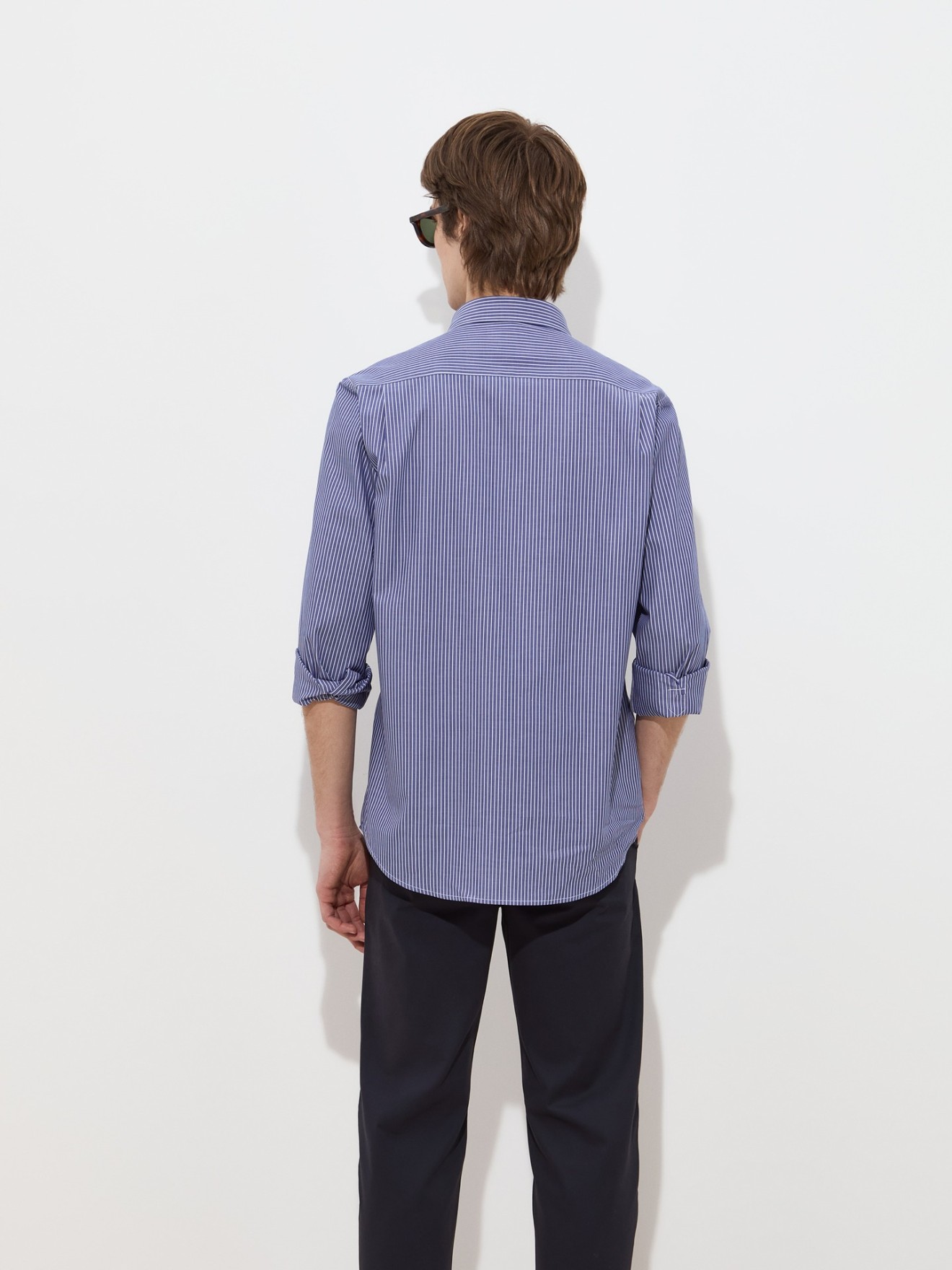 Camisa às Riscas Regular Fit