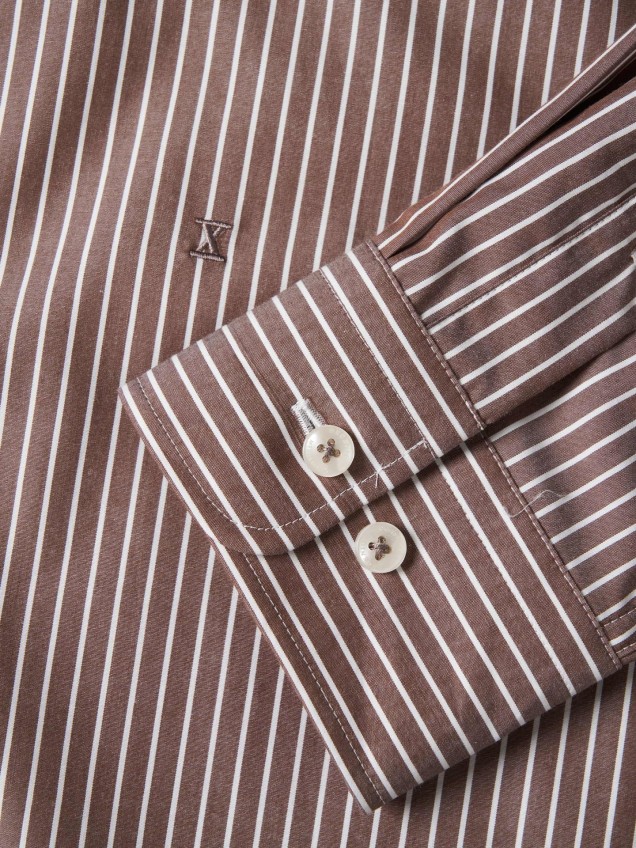 Camisa às Riscas Regular Fit