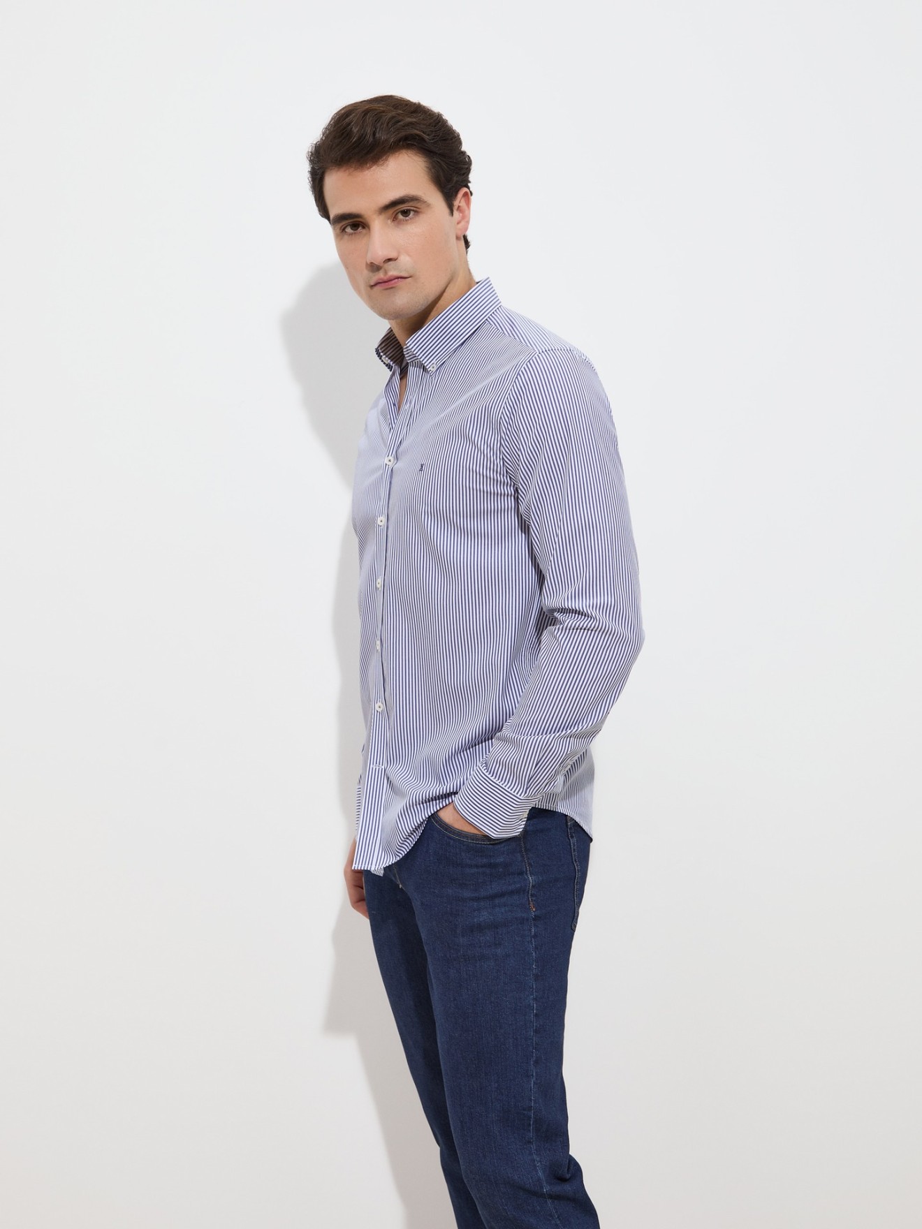 Camisa Slim Fit �s Riscas