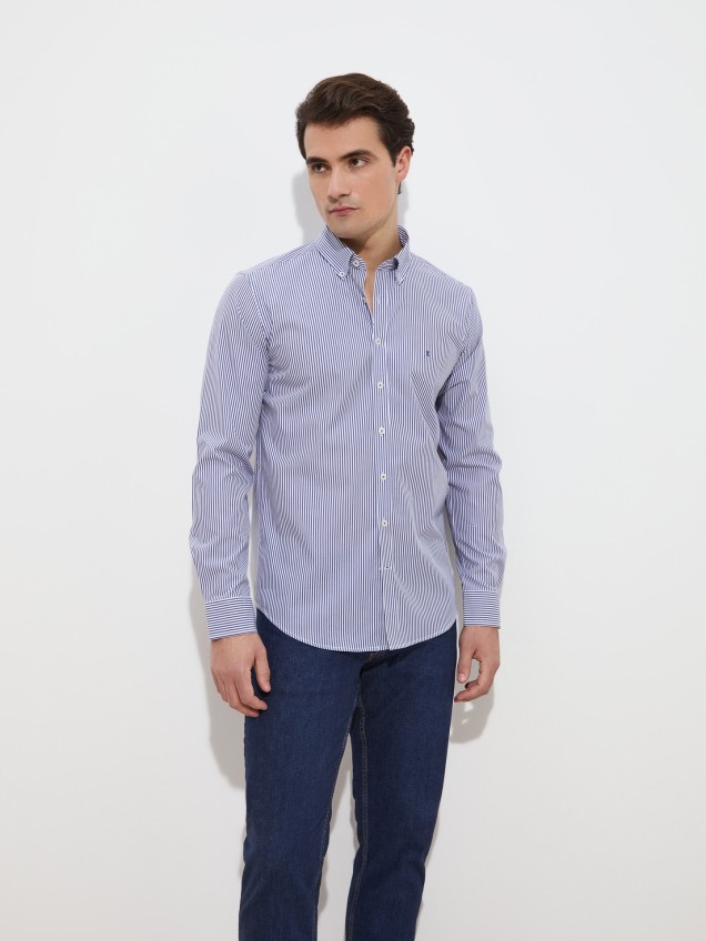 Camisa Slim Fit às Riscas