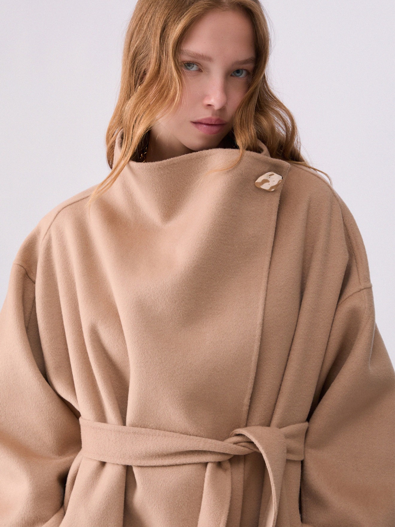 Sobretudo Comprido Oversize com Cinto