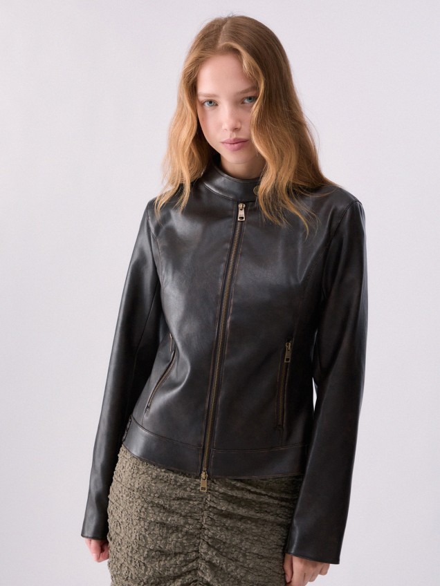 Blus�o Biker em Tecido Revestido