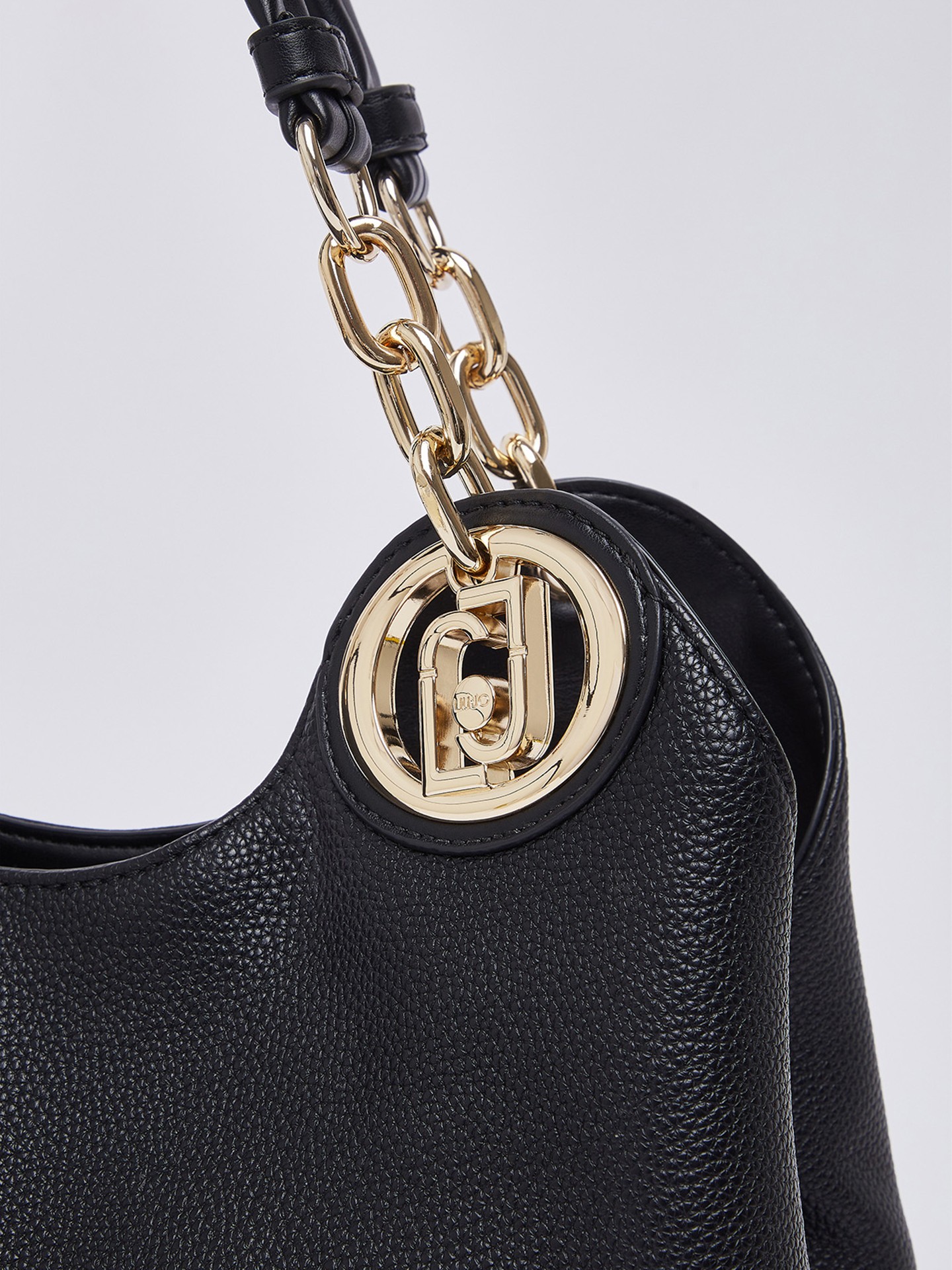 Mala Satchel Média com Efeito Granulado