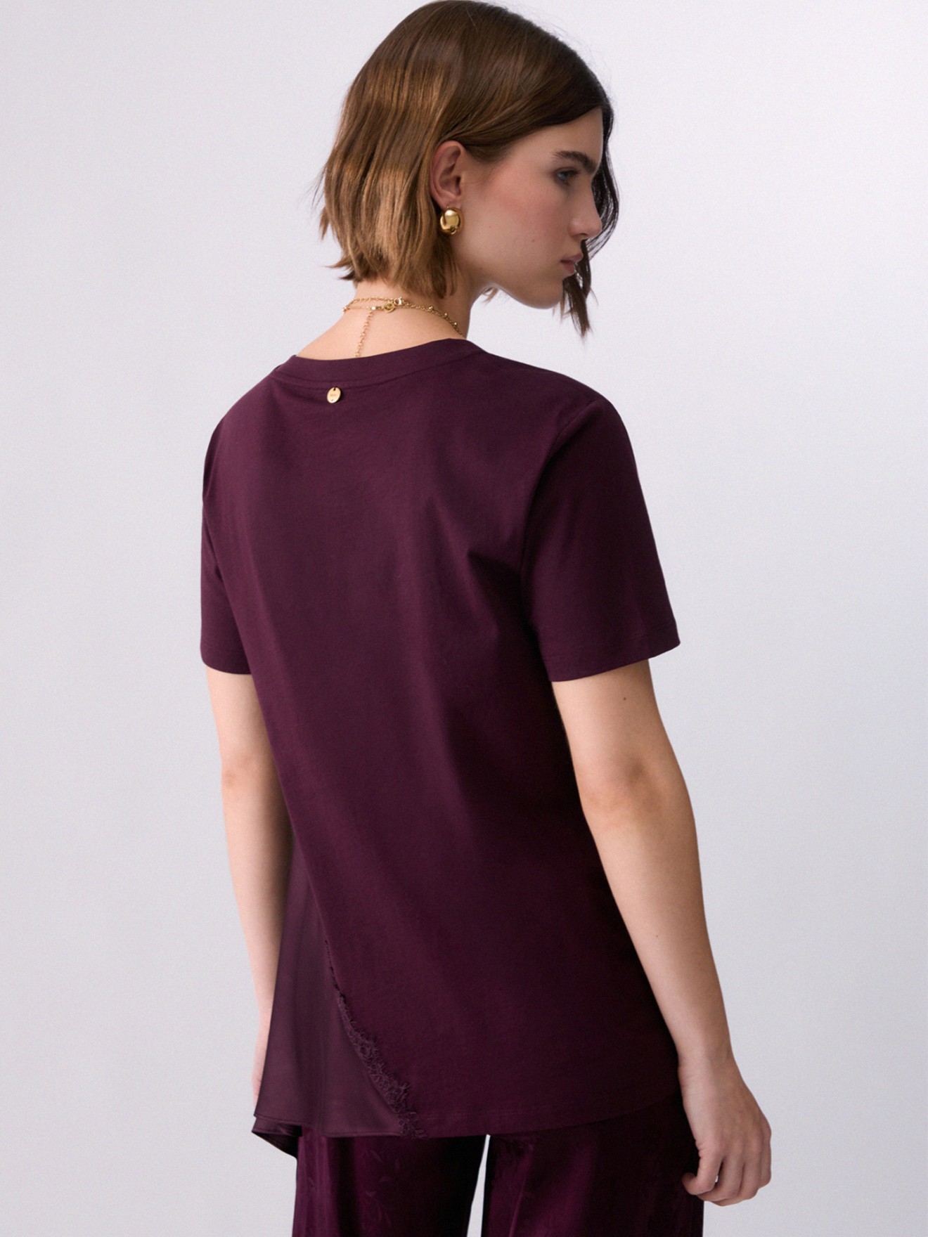 T-shirt Combinada Assimétrica