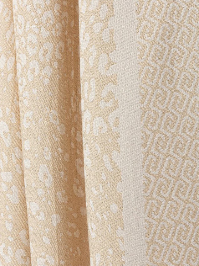 Estola em Jacquard Animal Print