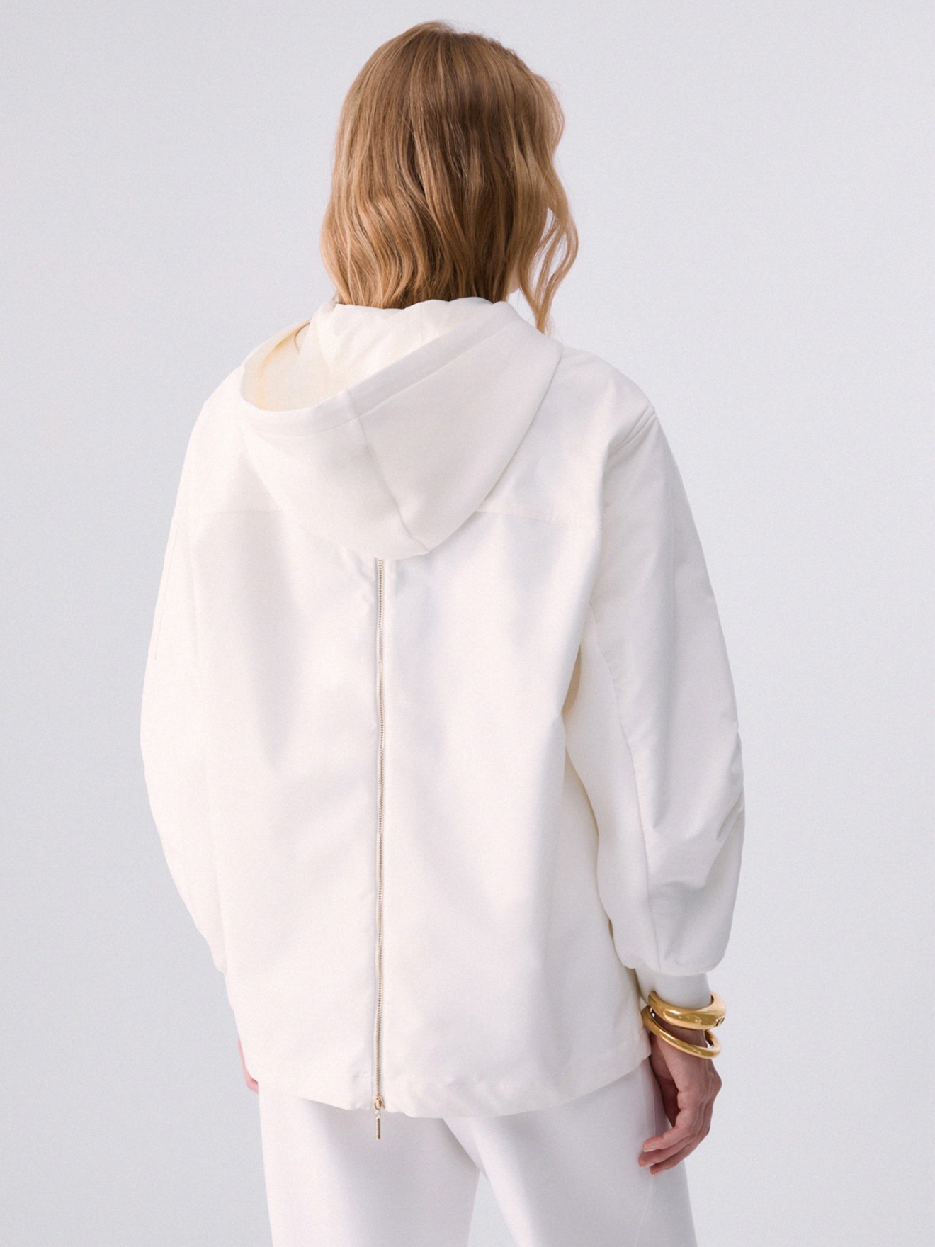 Blus�o Oversize com Capuz