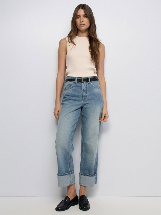 Top em Malha Canelada Slim Fit
