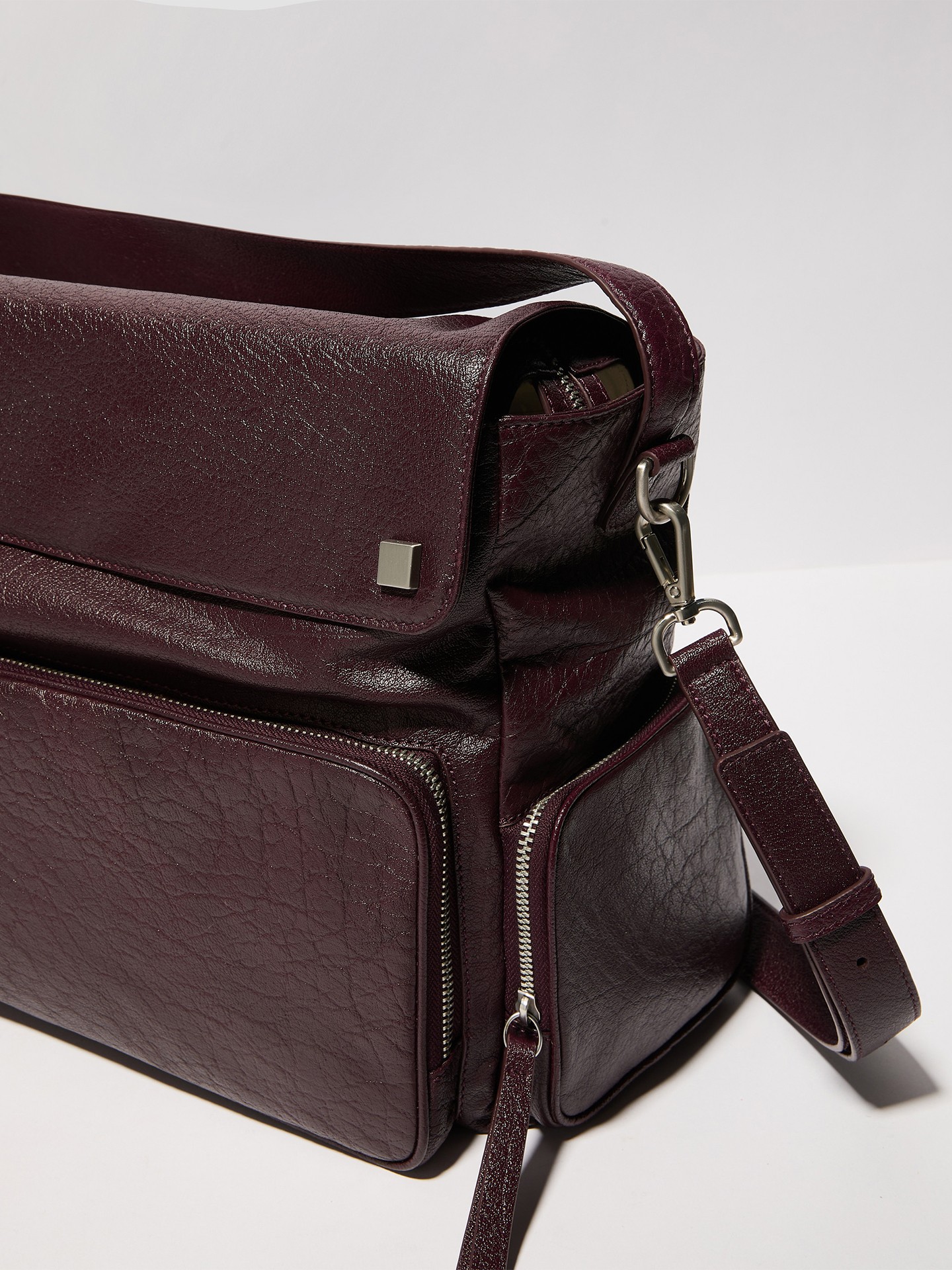 Mala de Mão Multibolsos MCARADURA