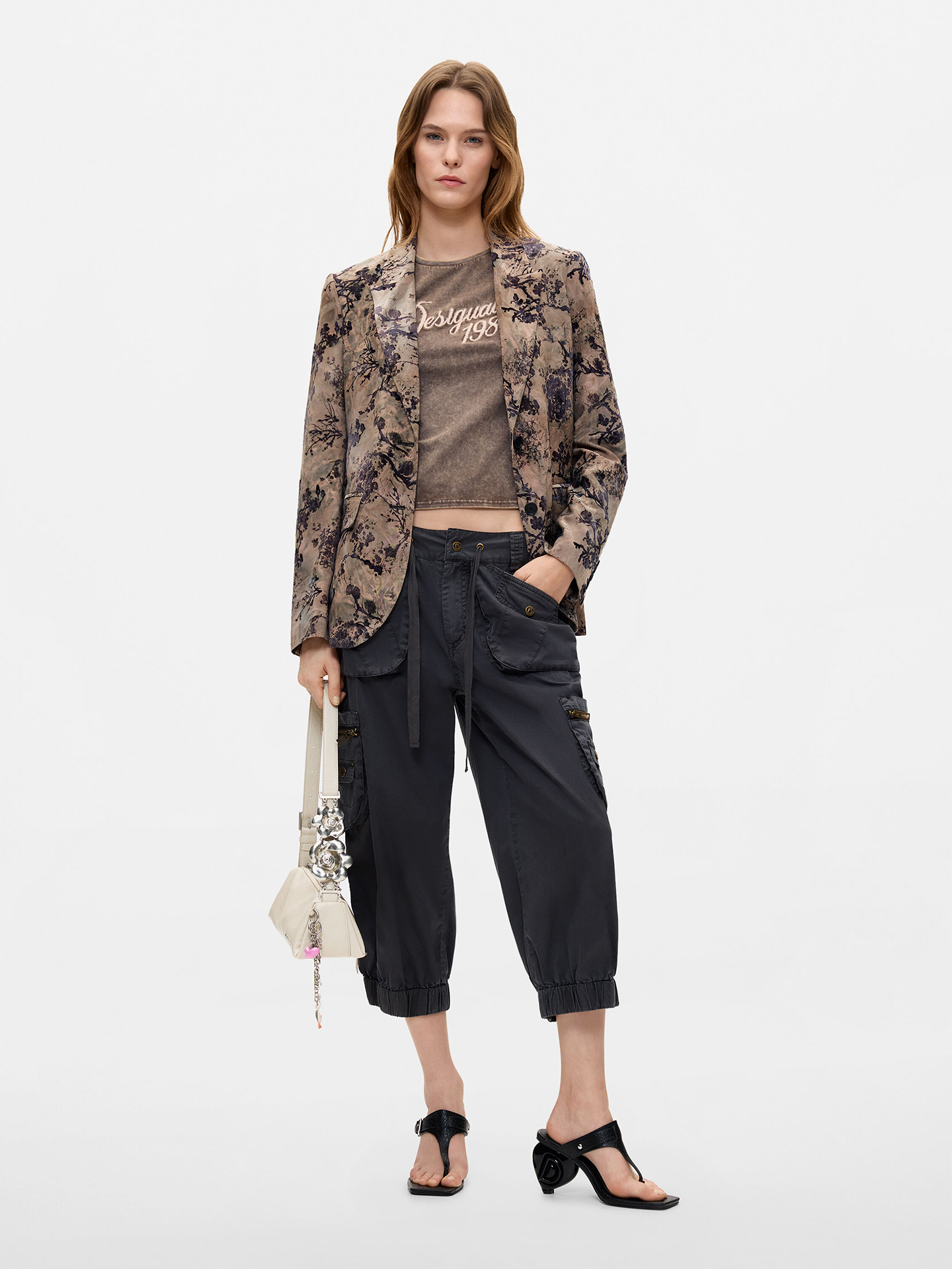 Blazer com Padrão Floral
