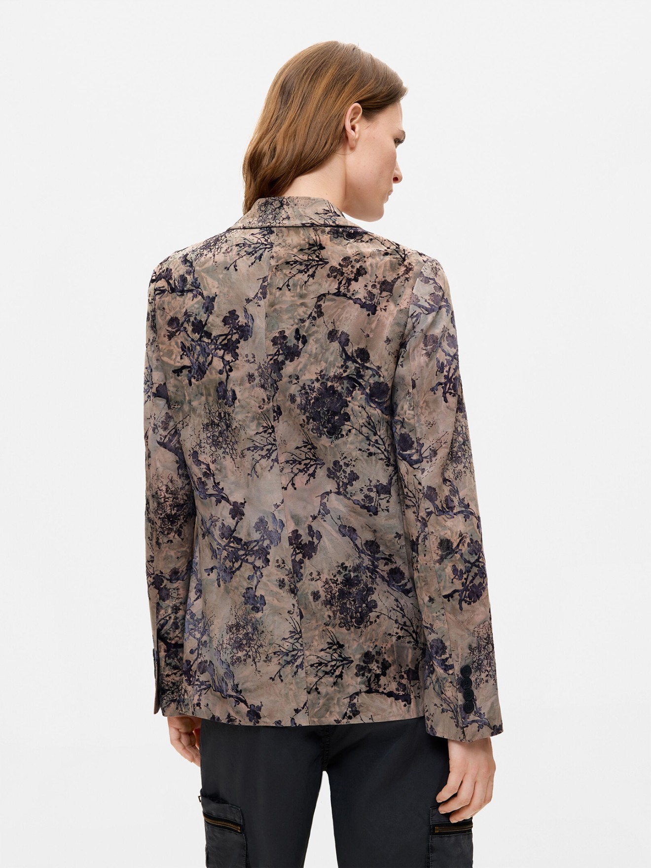 Blazer com Padrão Floral