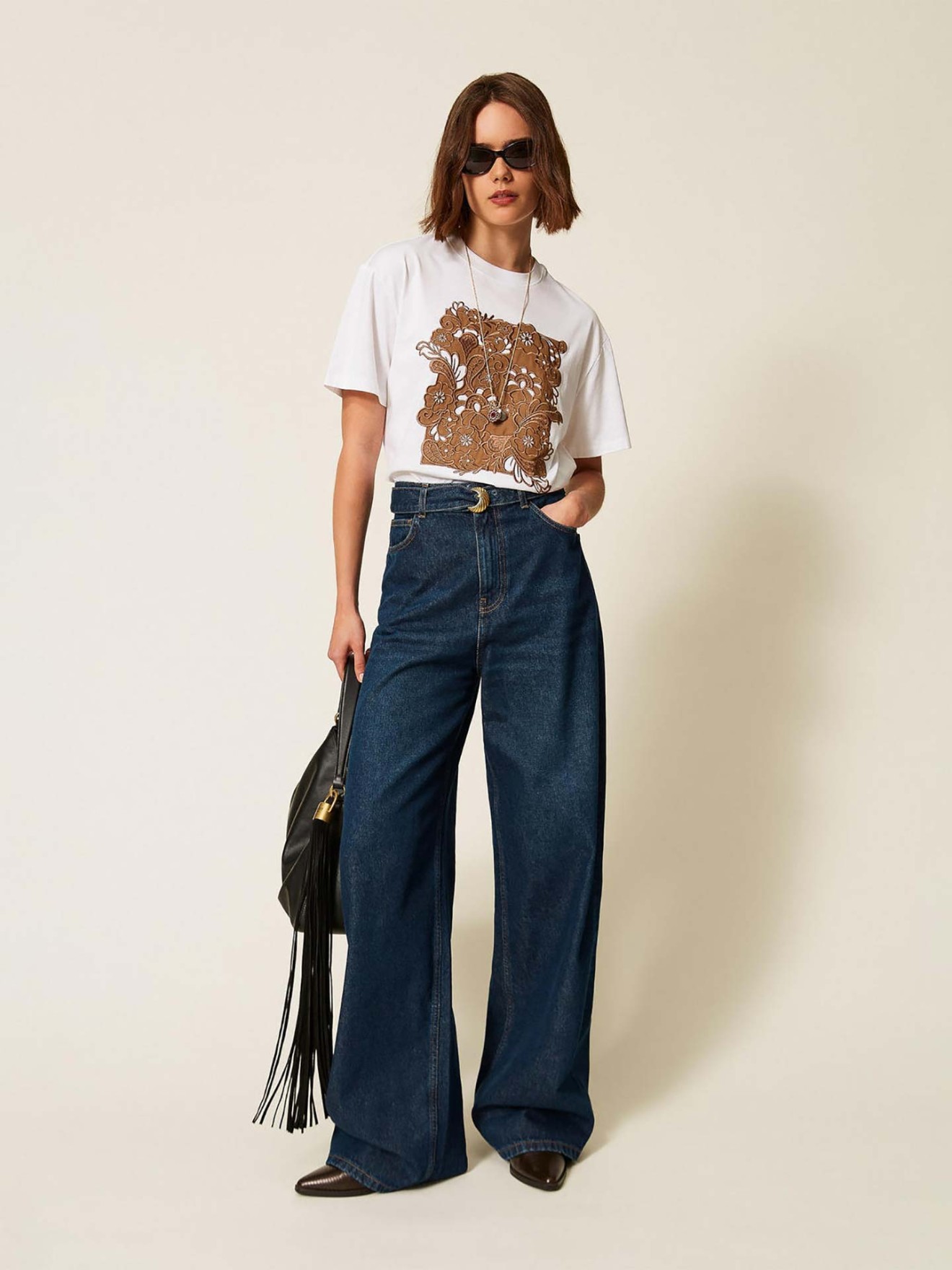 T-shirt com Bordado