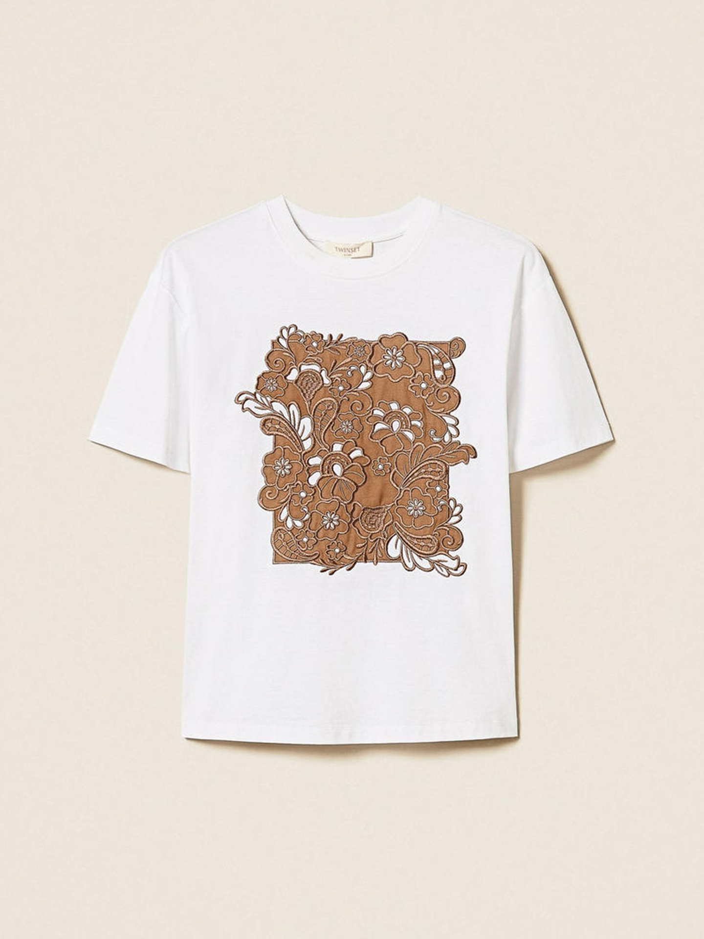 T-shirt com Bordado