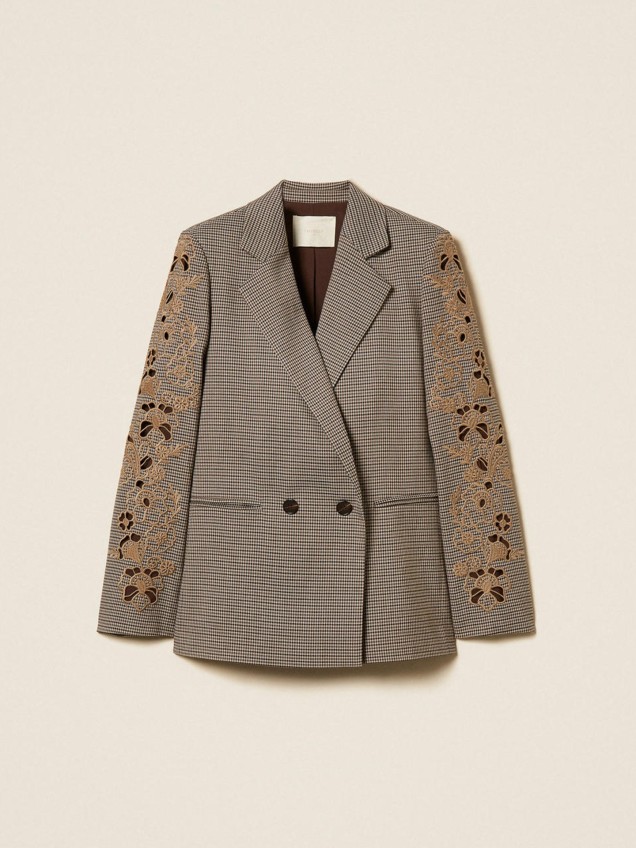 Blazer com Padrão e Bordado