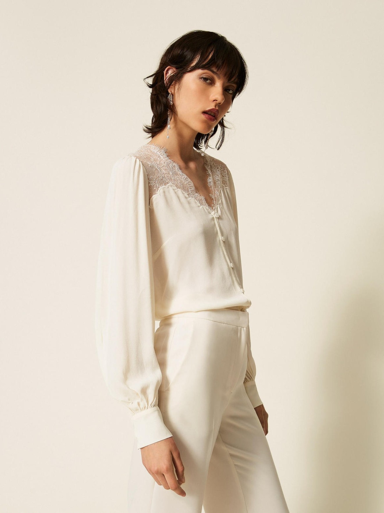 Camisa em Jacquard com Renda