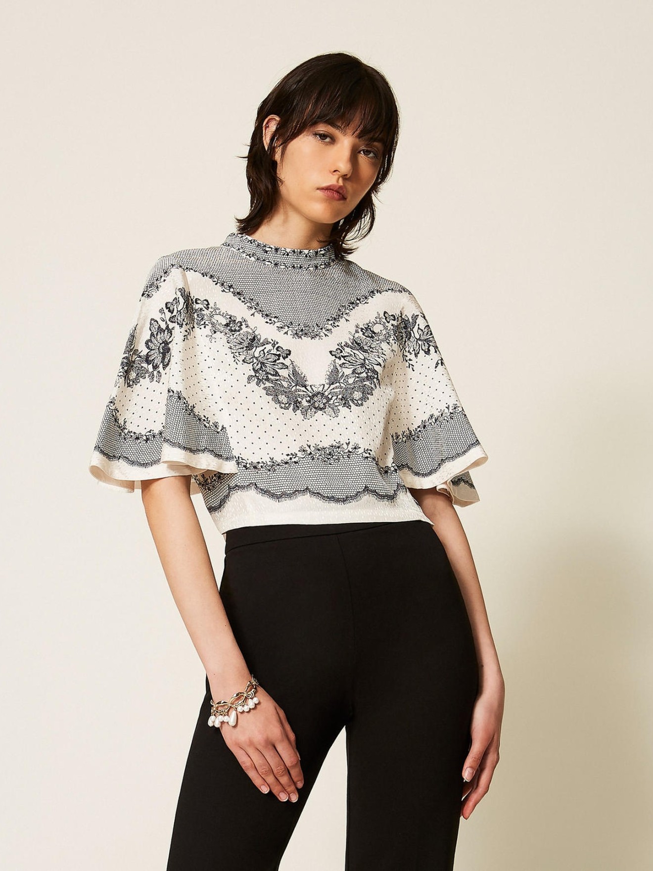 Blusa em Cetim Jacquard