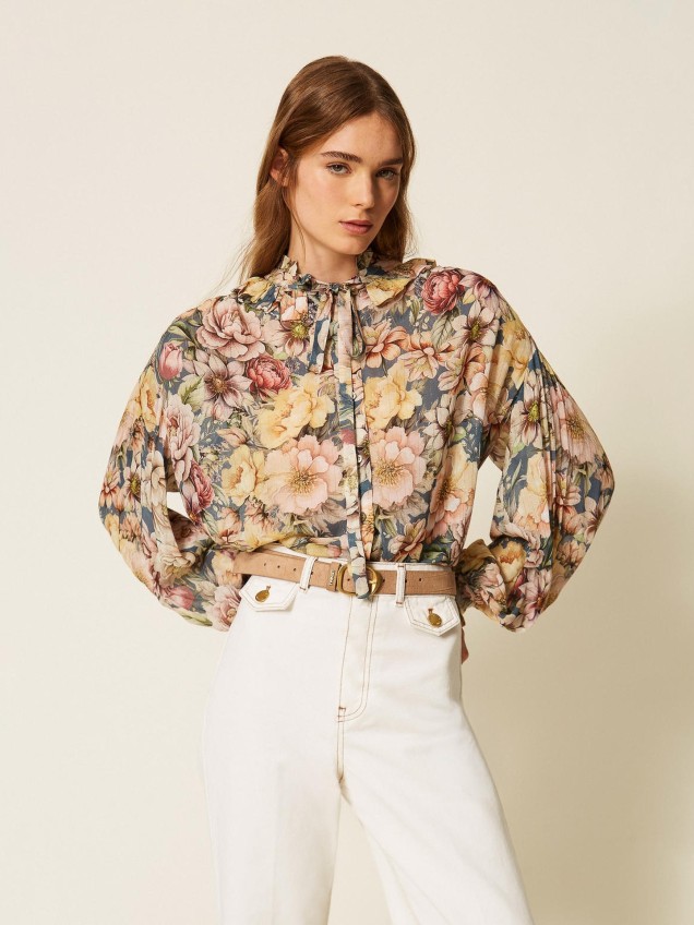 Blusa com Padrão Floral
